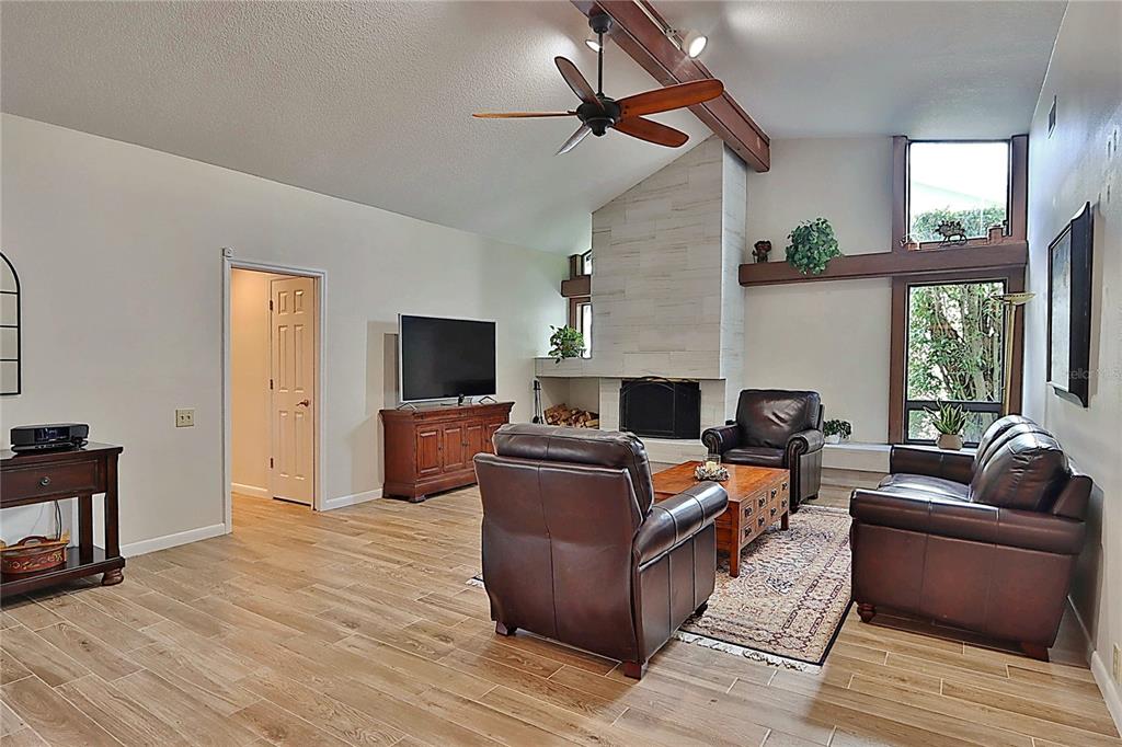 Tampa, Florida, 33615, United States, 4 Bedrooms Bedrooms, ,2 BathroomsBathrooms,Residential,For Sale,1940938