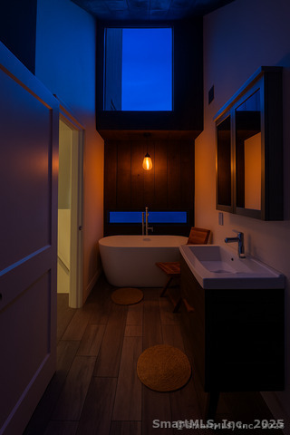 Killingly, Connecticut, 06239, United States, 2 Bedrooms Bedrooms, ,2 BathroomsBathrooms,Residential,For Sale,2000954