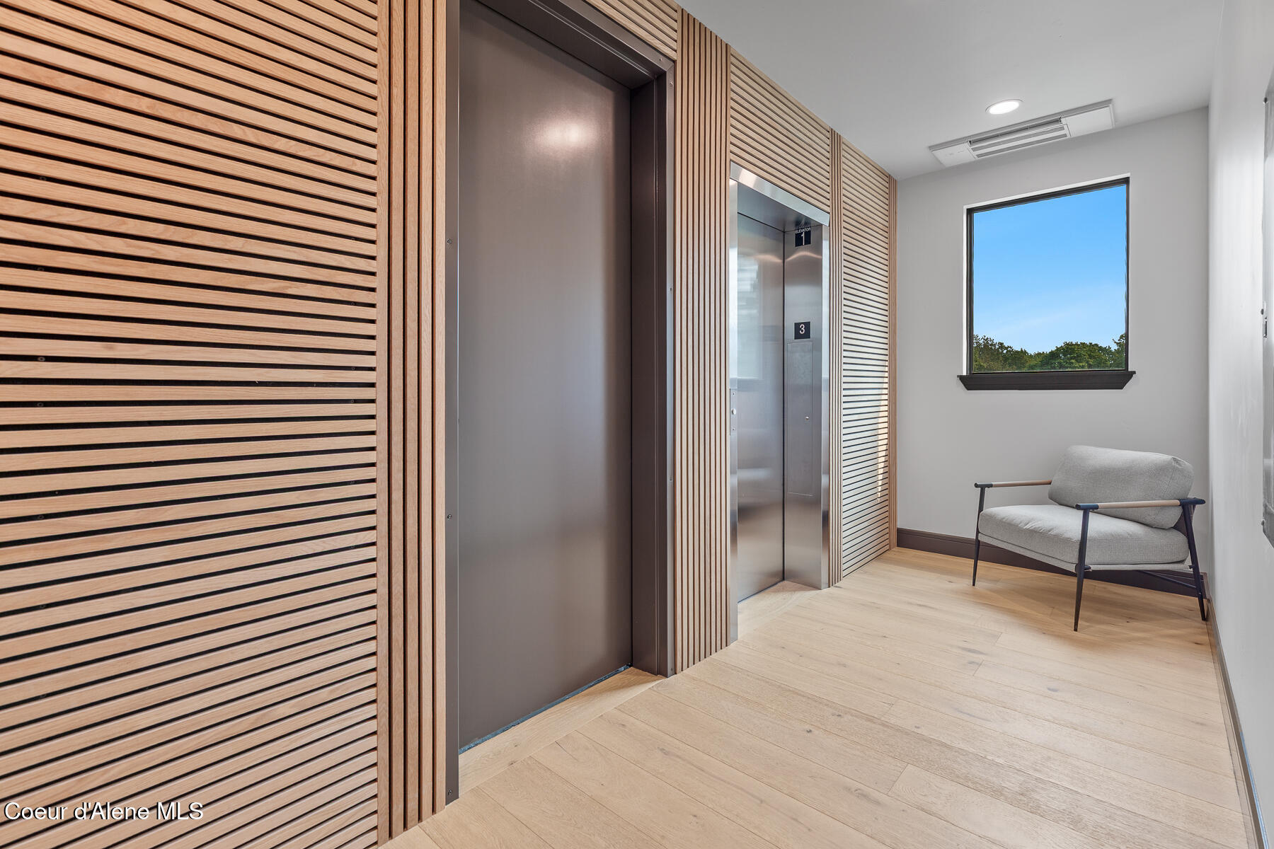 Coeur d'Alene, Idaho, 83814, United States, 3 Bedrooms Bedrooms, ,4 BathroomsBathrooms,Residential,For Sale,1977257