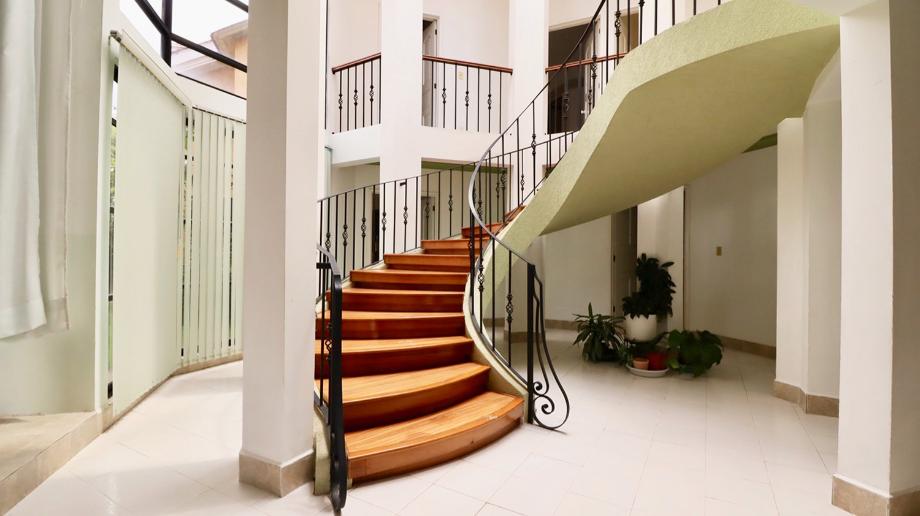 Cumbres de Morelia, Morelia, Michoacán de Ocampo, 58278, Mexico, 5 Bedrooms Bedrooms, ,4 BathroomsBathrooms,Residential,For Sale,Cumbres de Morelia,1615409