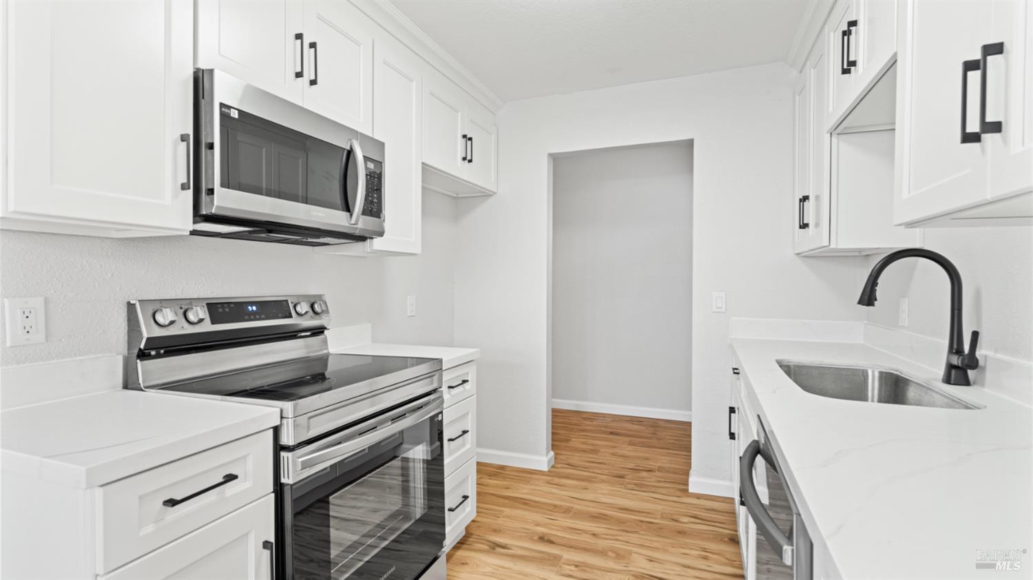 Vacaville, California, 95688, United States, 4 Bedrooms Bedrooms, ,2 BathroomsBathrooms,Residential,For Sale,2008554