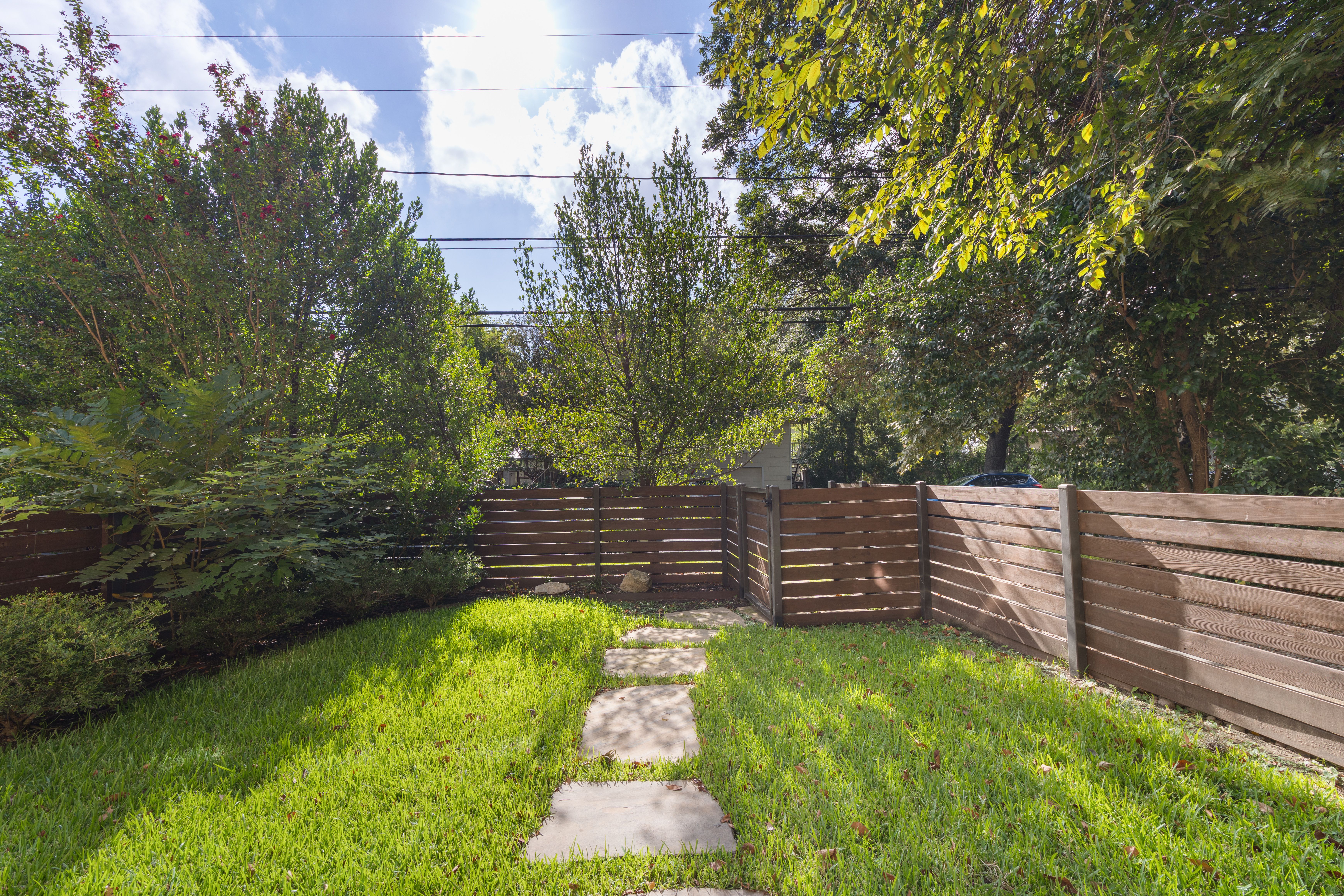  Refined Barton Hills Living  Private Garage  Exceptional 78704 Location - 物件實景