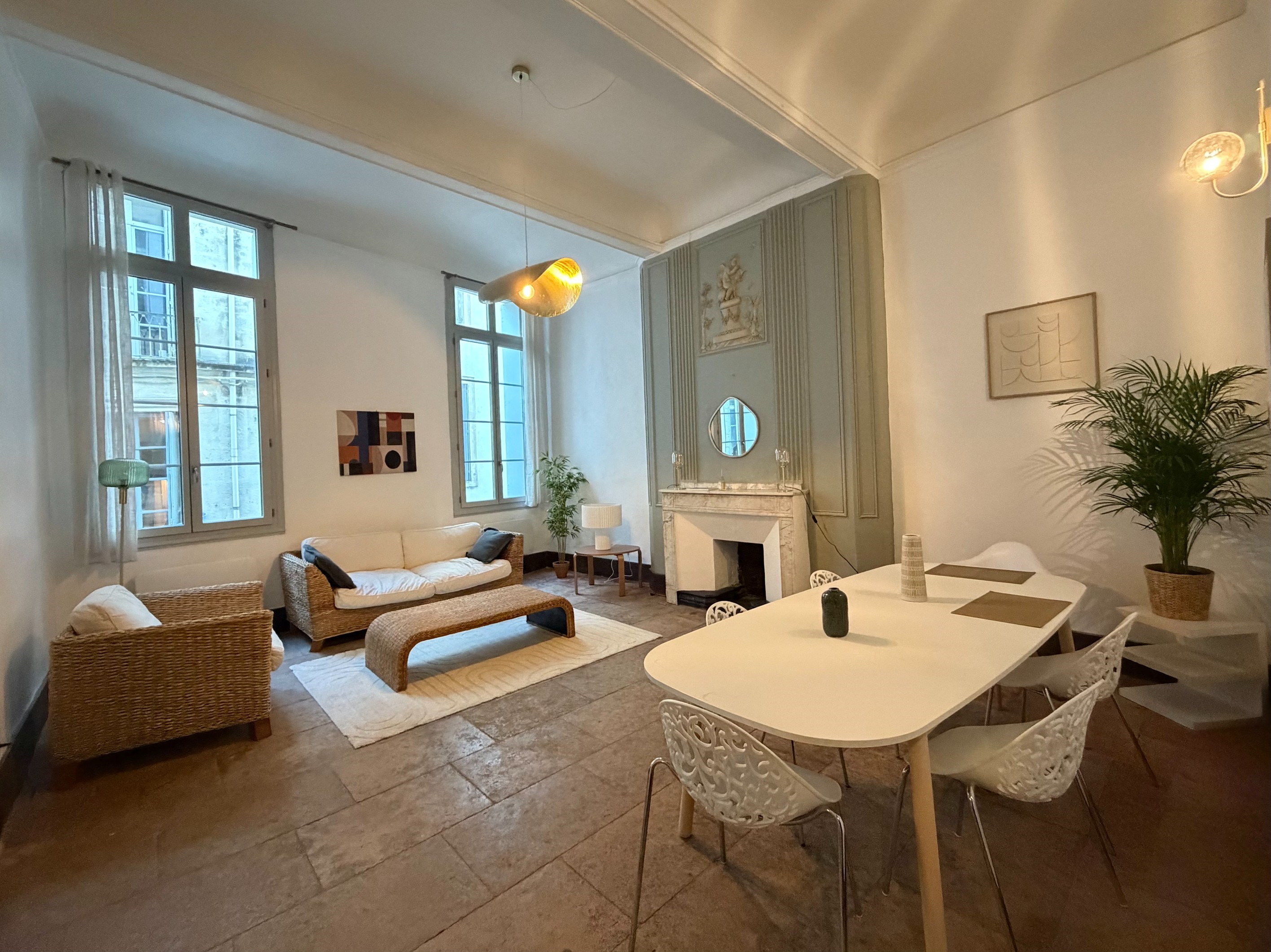  Superb renovation for this charming one-bedroom apartment... - 物件實景