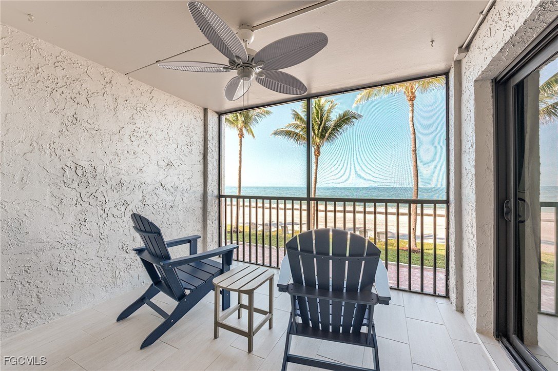 Fort Myers Beach, Florida, 33931, United States, 2 Bedrooms Bedrooms, ,2 BathroomsBathrooms,Residential,For Sale,1987327