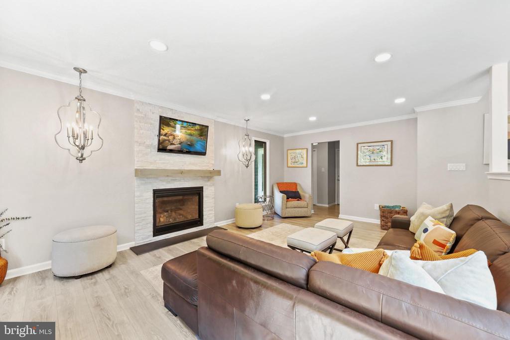 Medford, New Jersey, 08055, United States, 4 Bedrooms Bedrooms, ,3 BathroomsBathrooms,Residential,For Sale,1922039