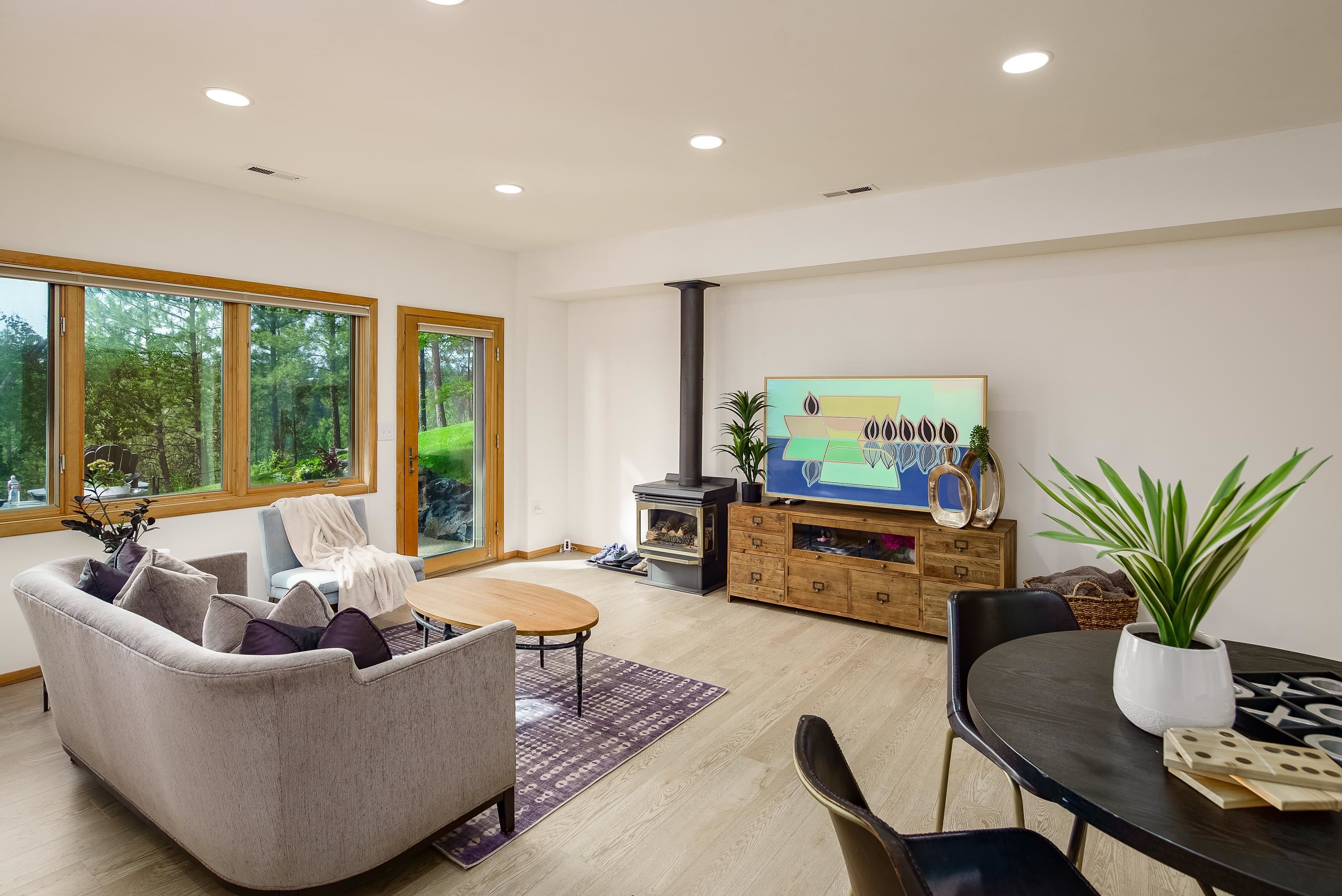 Spokane, Washington, 99223, United States, 4 Bedrooms Bedrooms, ,4 BathroomsBathrooms,Residential,For Sale,2002514