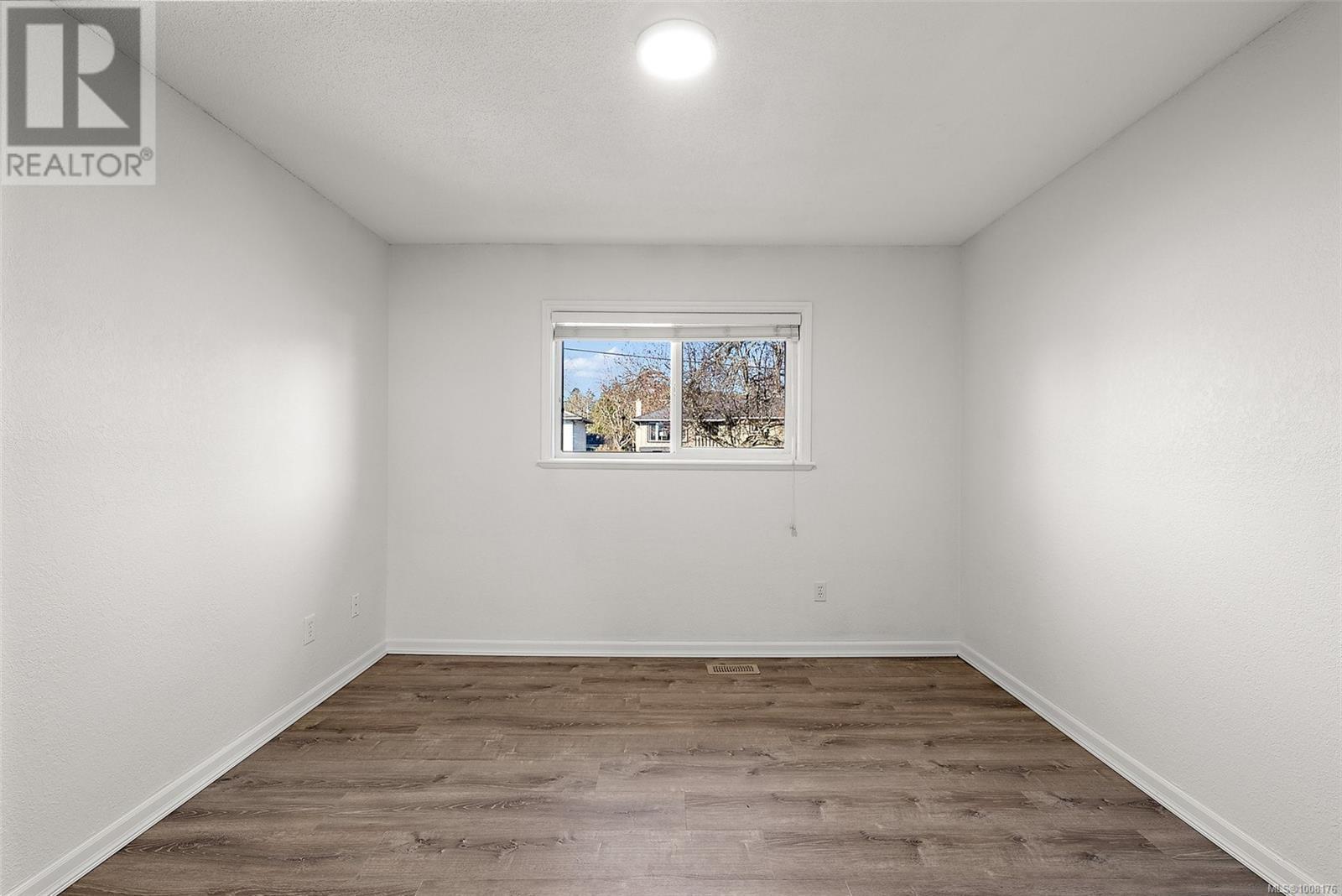 SIDNEY, British Columbia, V8L 2T6, CA, 3 Bedrooms Bedrooms, ,2 BathroomsBathrooms,Residential,For Sale,1906024