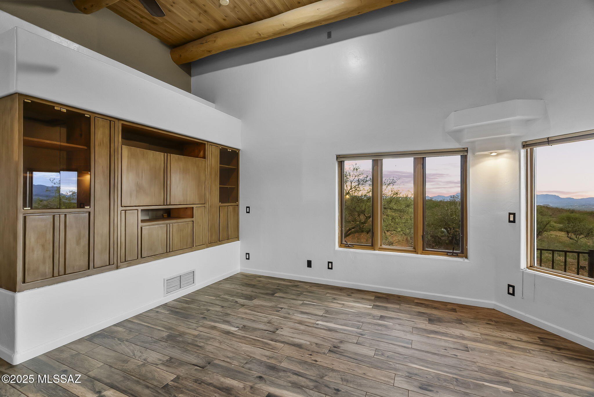 Patagonia, Arizona, 85624, United States, 3 Bedrooms Bedrooms, ,3 BathroomsBathrooms,Residential,For Sale,1943412