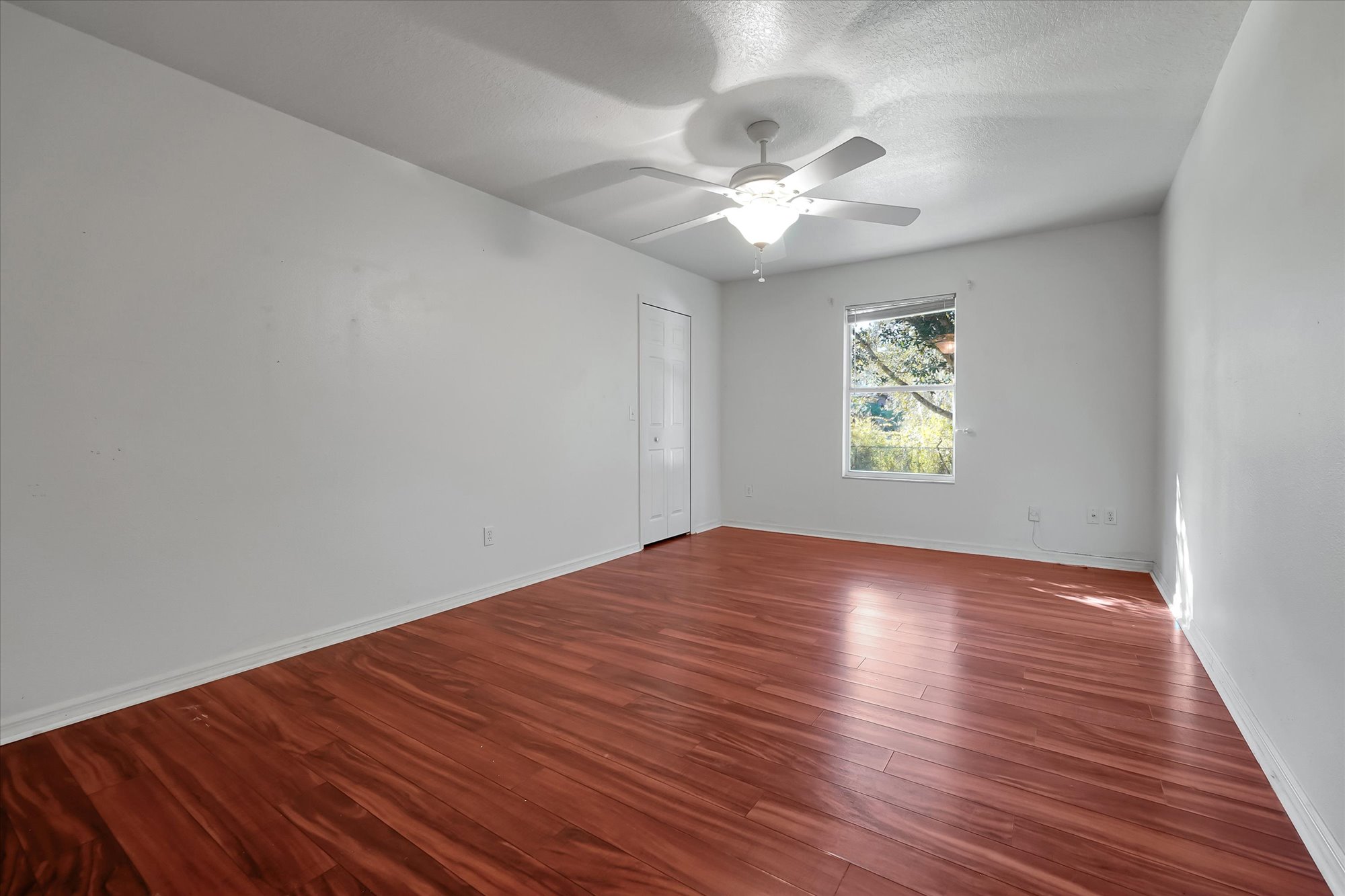 Orlando, Florida, 32833, United States, 4 Bedrooms Bedrooms, ,2 BathroomsBathrooms,Residential,For Sale,1995372