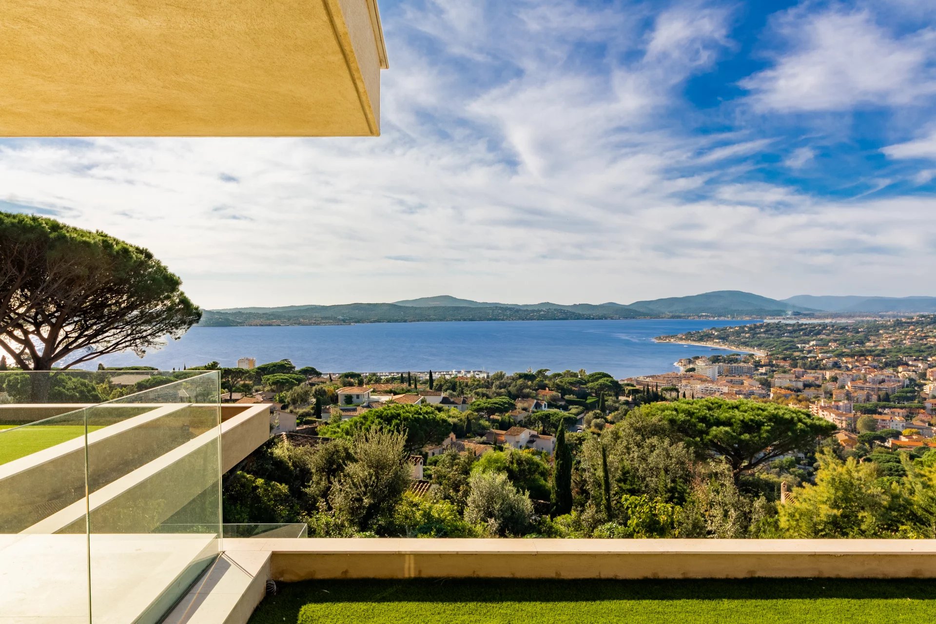 Sainte-Maxime, Provence-Alpes-Côte d’Azur, 83120, FR, 5 Bedrooms Bedrooms, ,5 BathroomsBathrooms,Residential,For Sale,1395369
