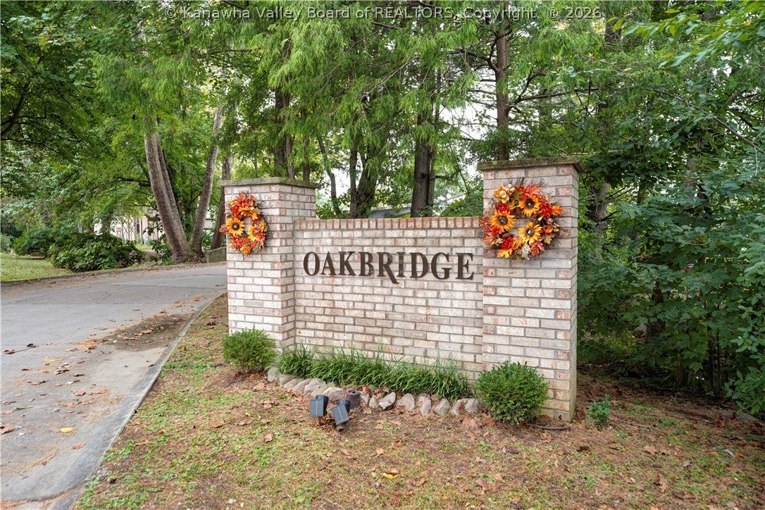 Oakbridge Dr, Hurricane, WV 25526 #1