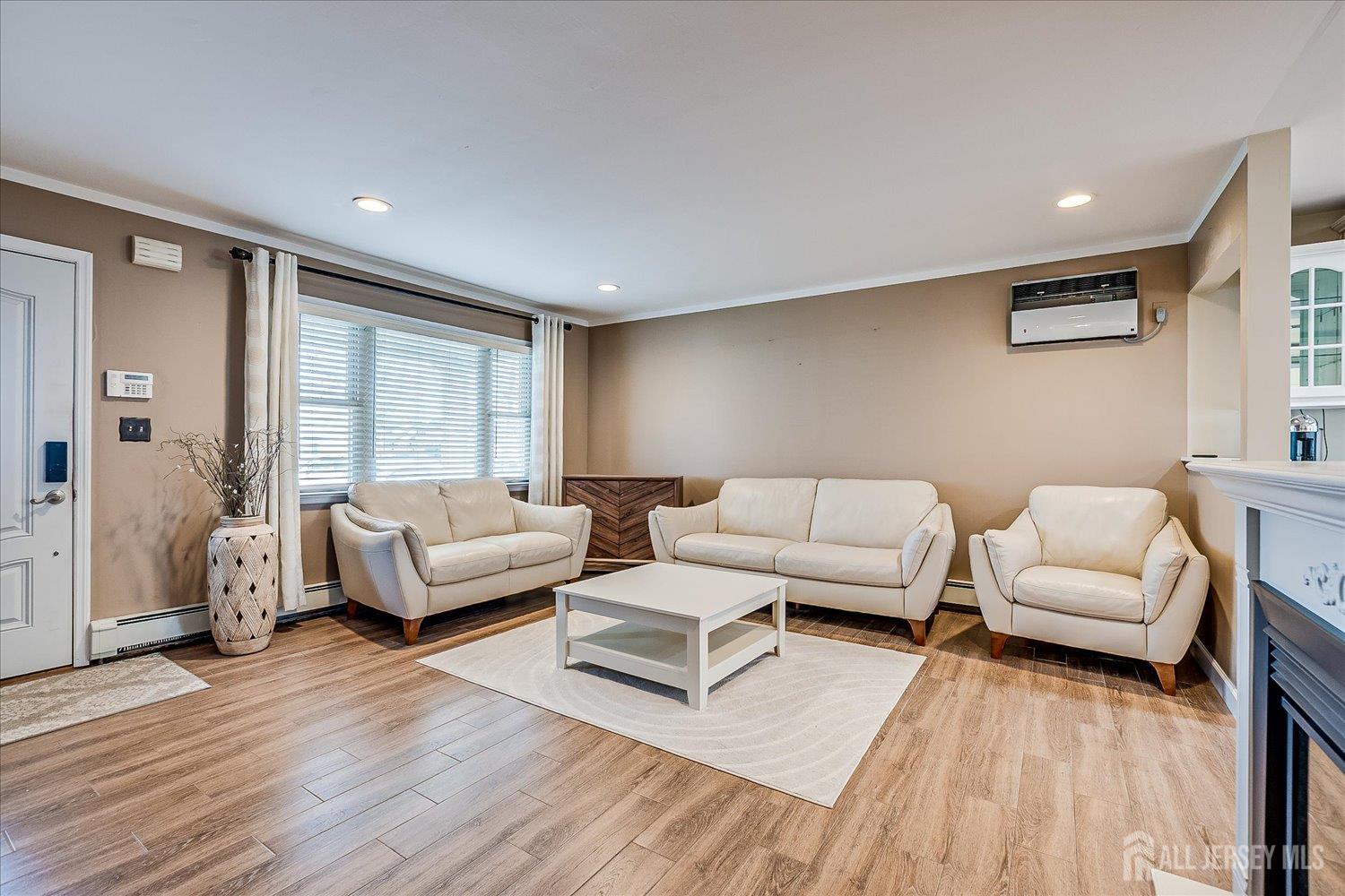 Carteret, New Jersey, 07008, United States, 4 Bedrooms Bedrooms, ,2 BathroomsBathrooms,Residential,For Sale,1981641