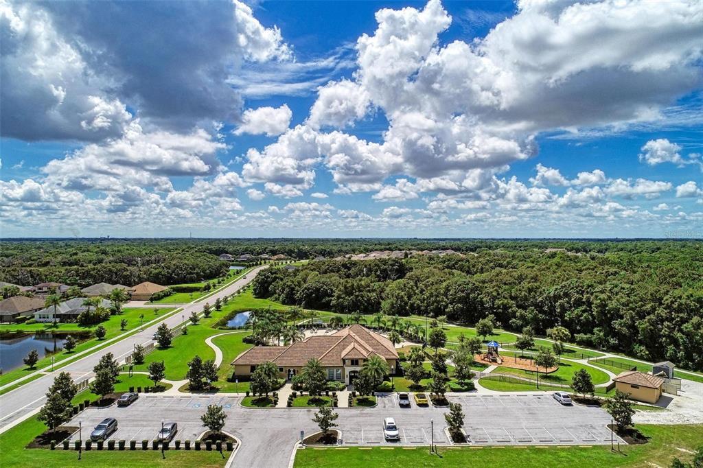 Bradenton, Florida, 34212, United States, 2 Bedrooms Bedrooms, ,2 BathroomsBathrooms,Residential,For Sale,1891618