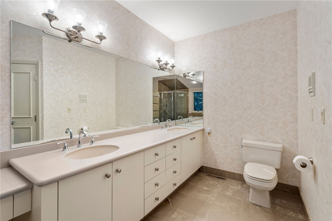 Cranston, Rhode Island, 02920, United States, 3 Bedrooms Bedrooms, ,4 BathroomsBathrooms,Residential,For Sale,1993261