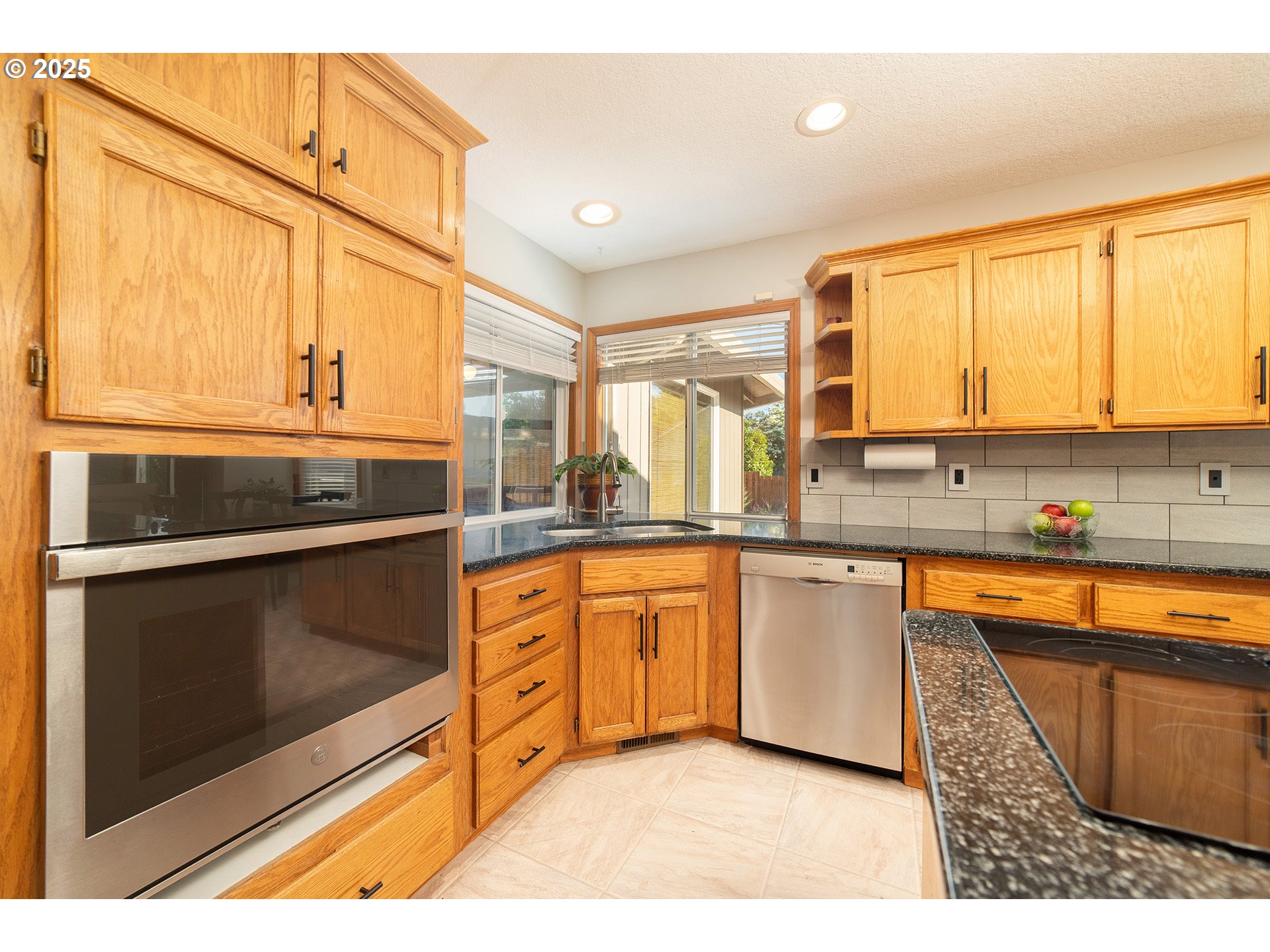 Clackamas, Oregon, 97015, United States, 3 Bedrooms Bedrooms, ,2 BathroomsBathrooms,Residential,For Sale,1868784