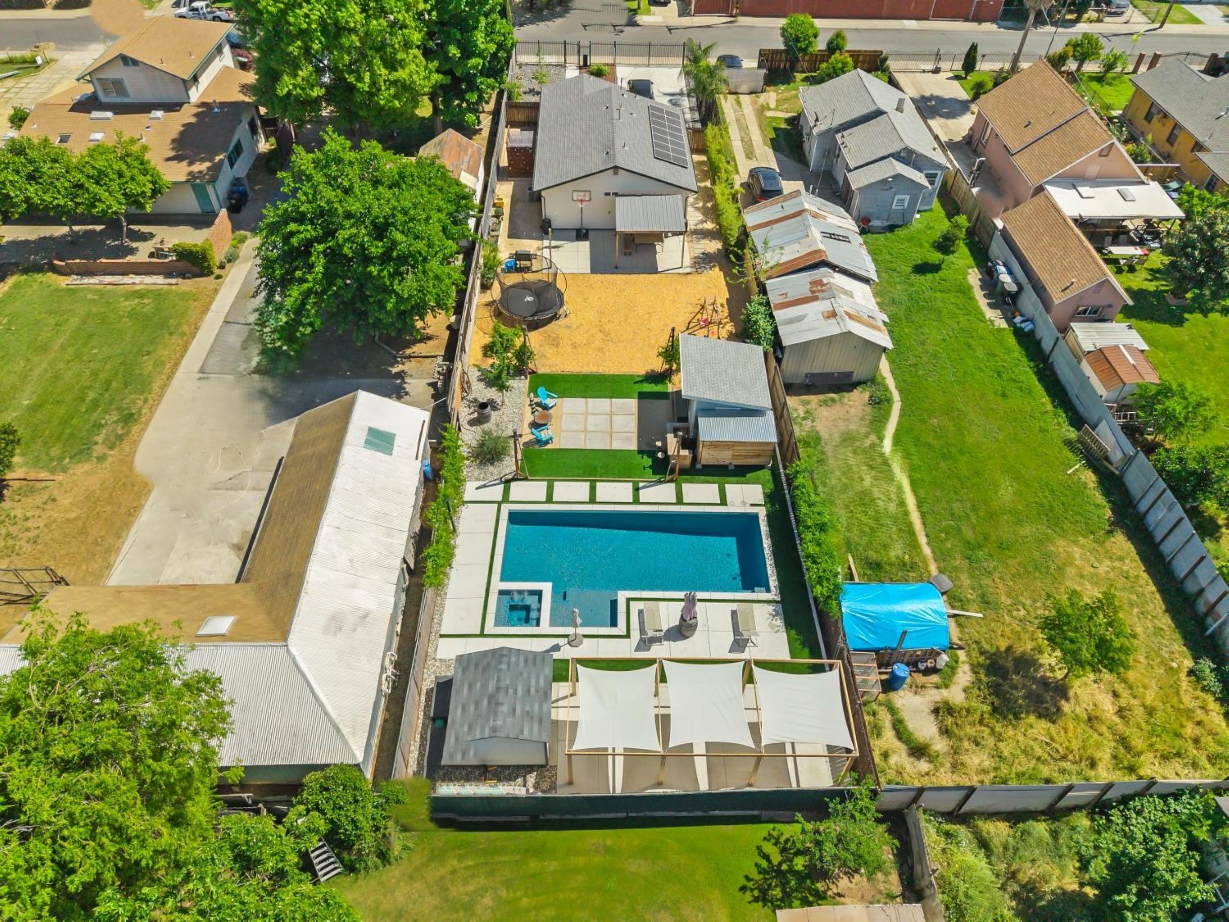  5060 Mendocino Boulevard, Sacramento, CA 95820 - 物件實景