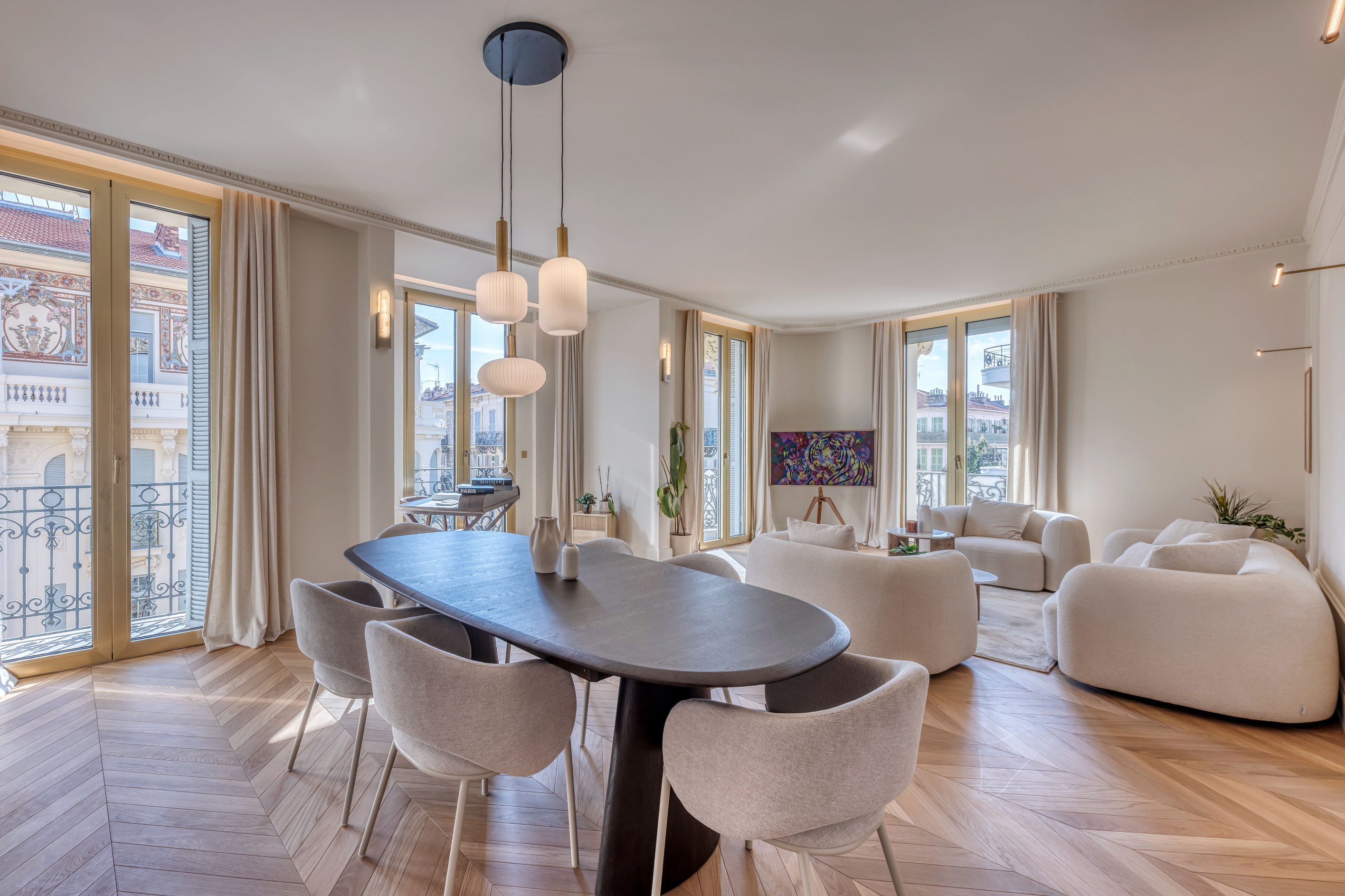  Character-filled three-bedroom apartment in Nice
