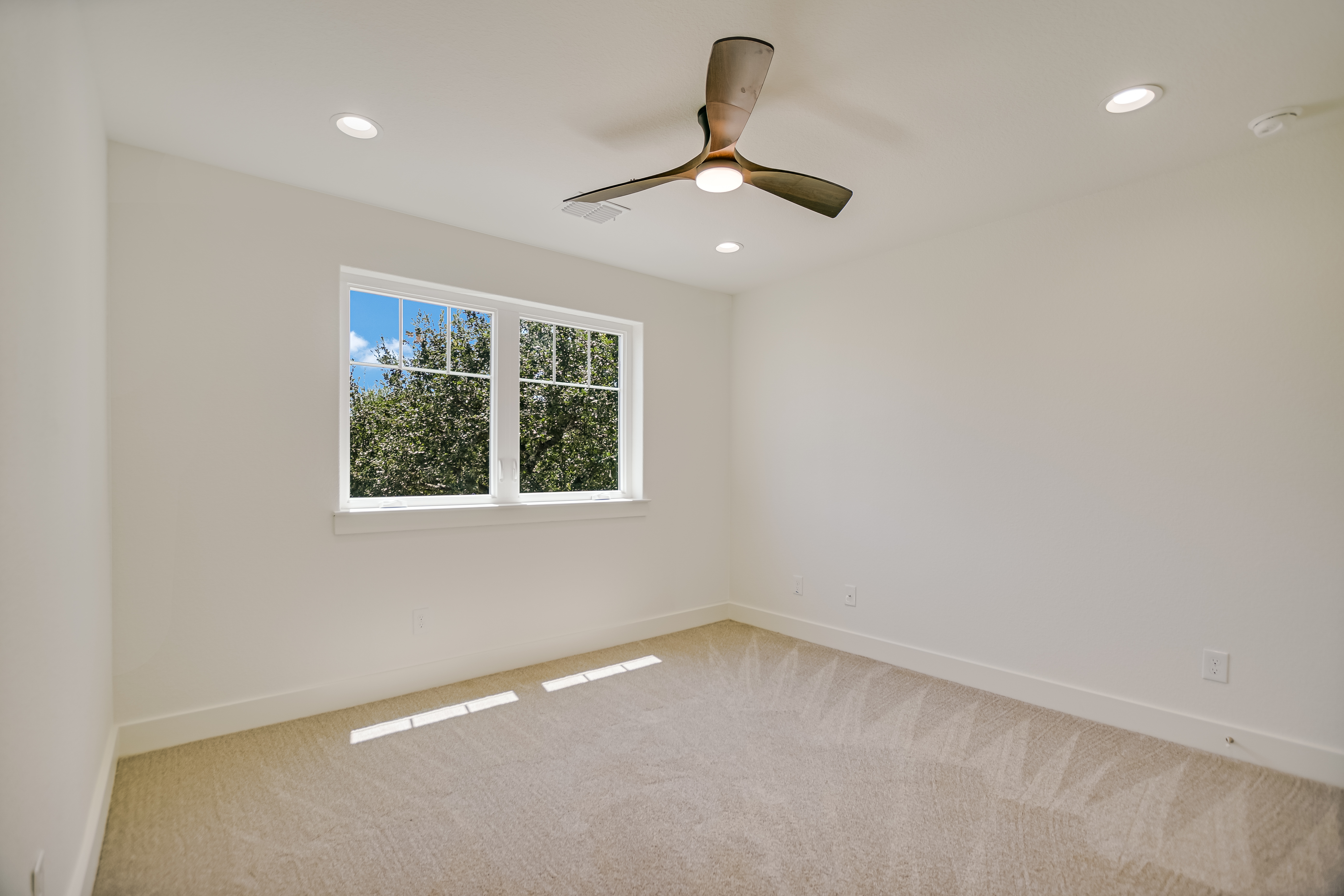  Exquisite New Construction in the Serene Woodcreek of Wimberley - 物件實景