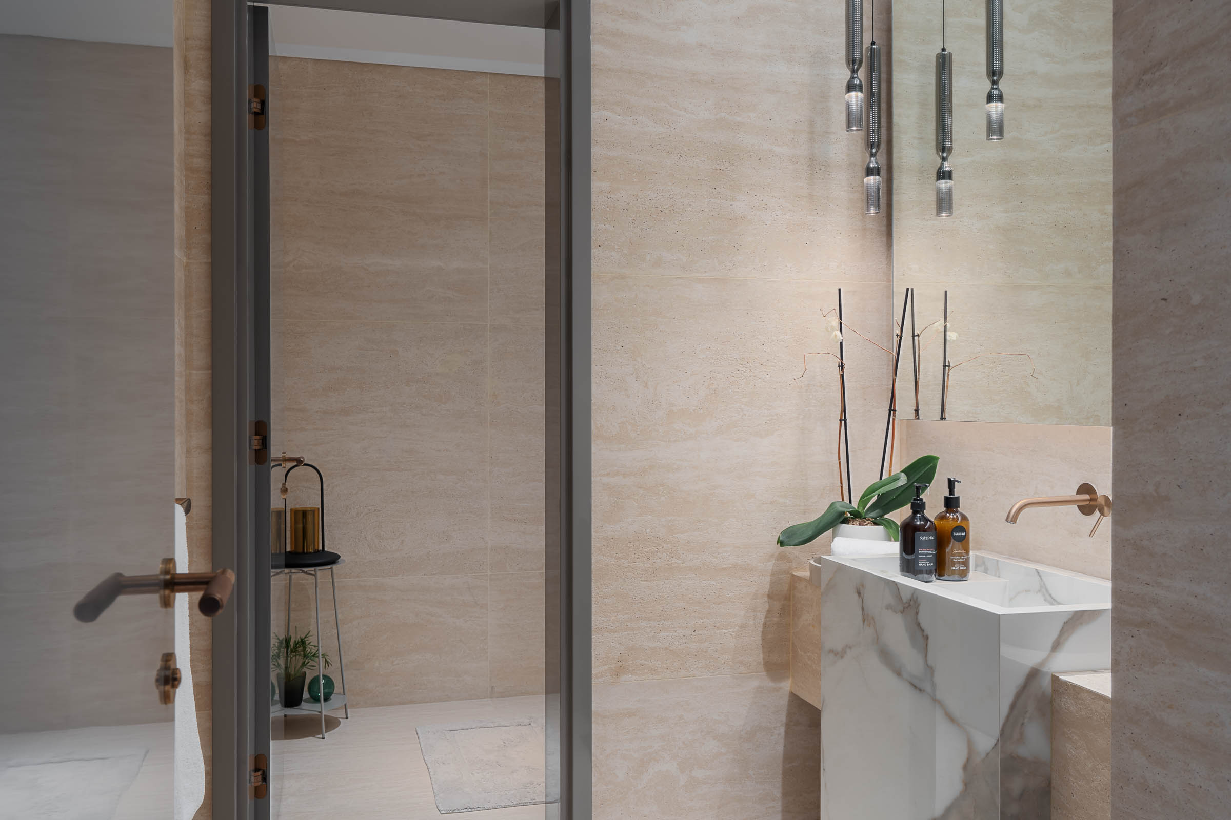  Brand-New Half-Floor Penthouse at Serenia Living - 物件實景