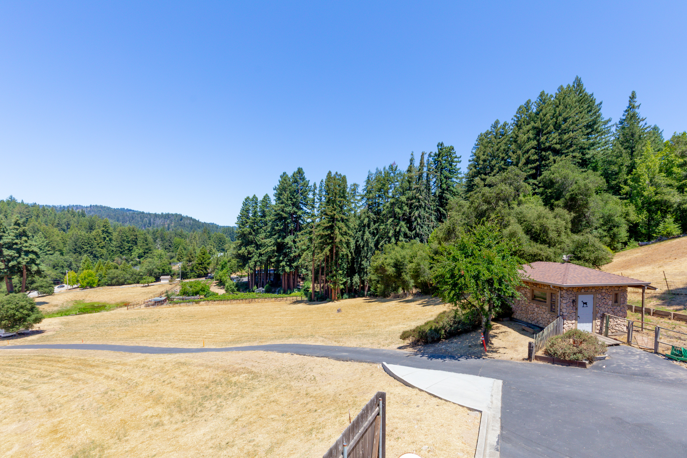 Boulder Creek, California, 95006, United States, 2 Bedrooms Bedrooms, ,3 BathroomsBathrooms,Residential,For Sale,1899975