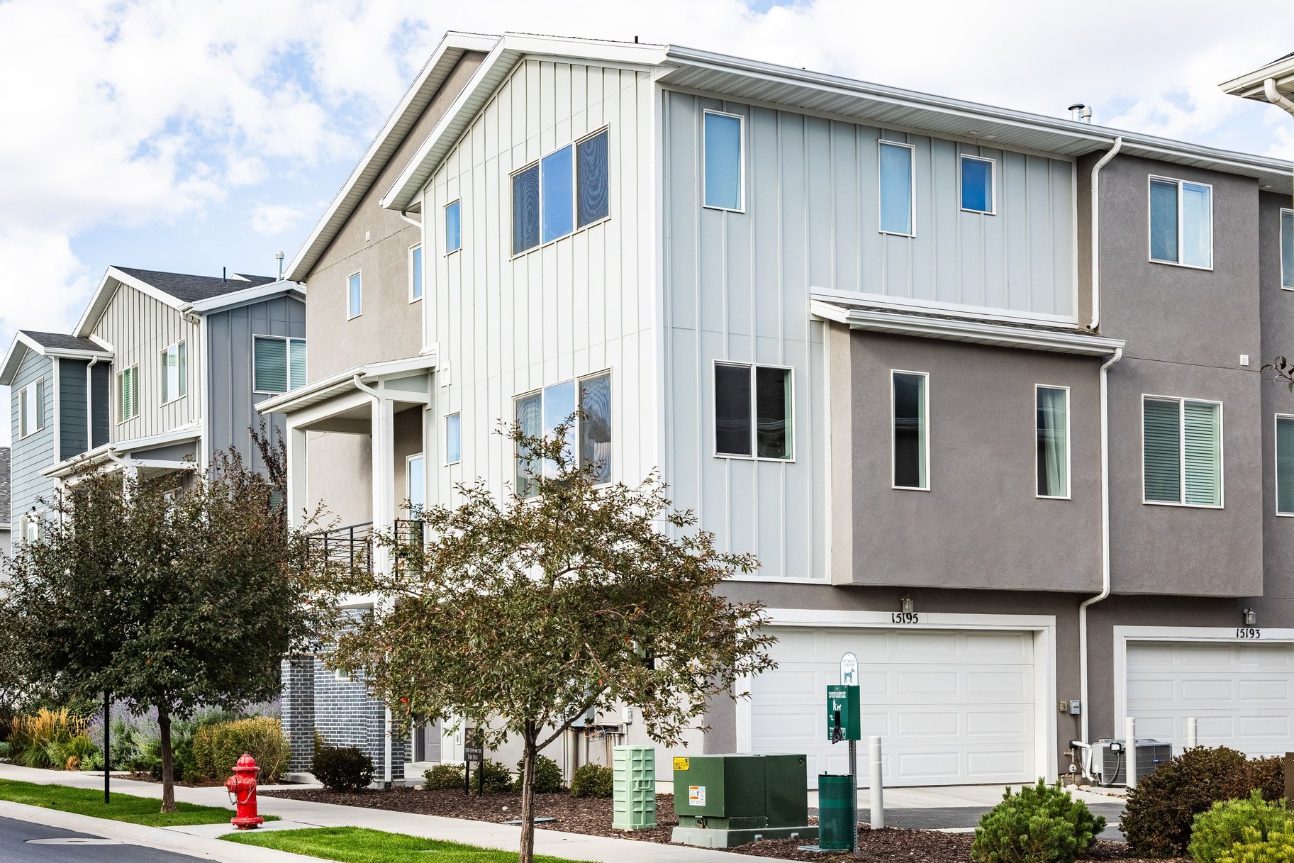  Clean and Updated End Unit Townhome - 物件實景