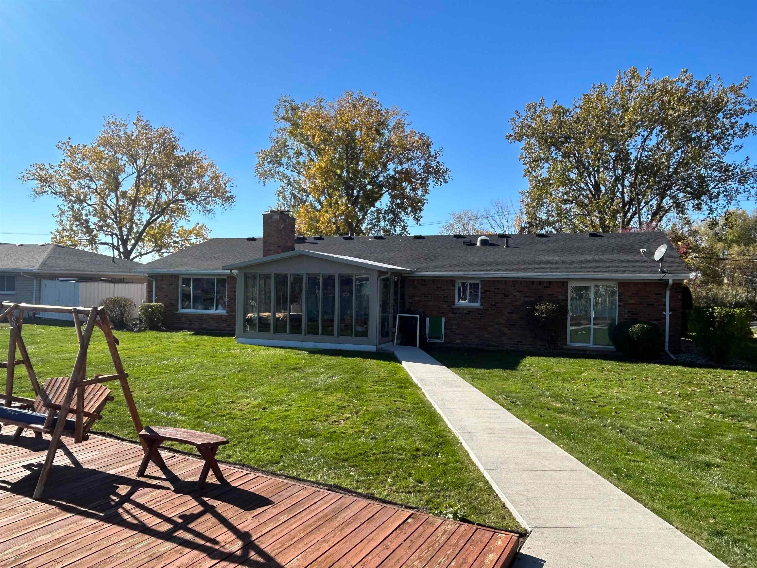 Harrison Twp, Michigan, 48045, United States, 3 Bedrooms Bedrooms, ,2 BathroomsBathrooms,Residential,For Sale,2005468