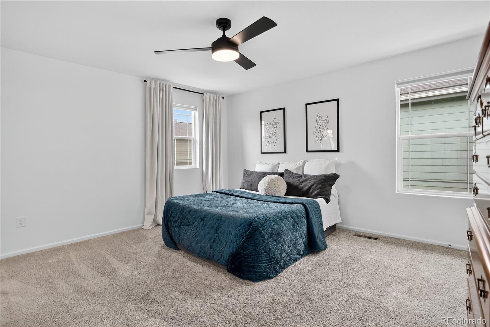 Longmont, Colorado, 80504, United States, 3 Bedrooms Bedrooms, ,2 BathroomsBathrooms,Residential,For Sale,1950187