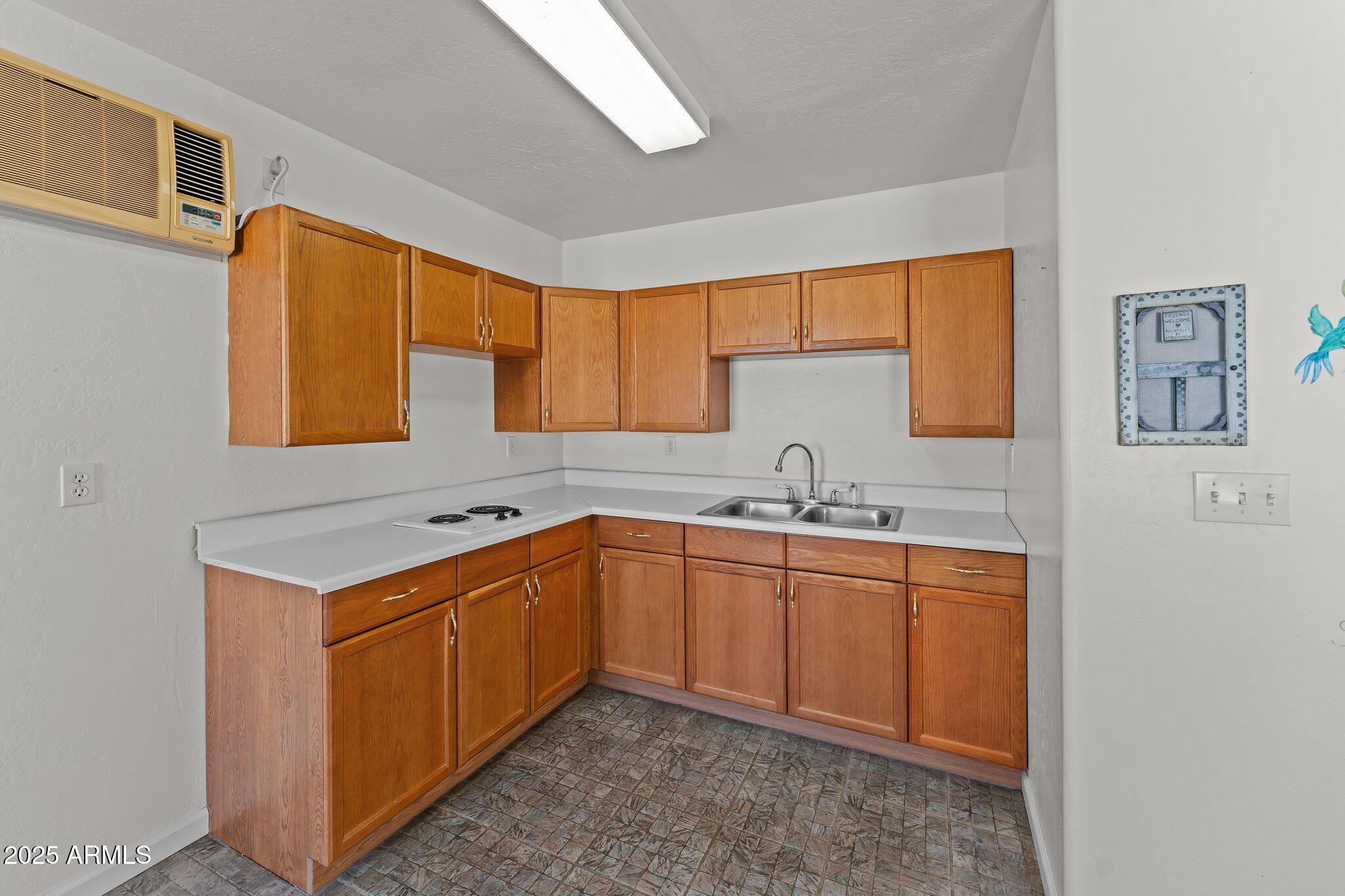 Wickenburg, Arizona, 85390, United States, 3 Bedrooms Bedrooms, ,3 BathroomsBathrooms,Residential,For Sale,1915938