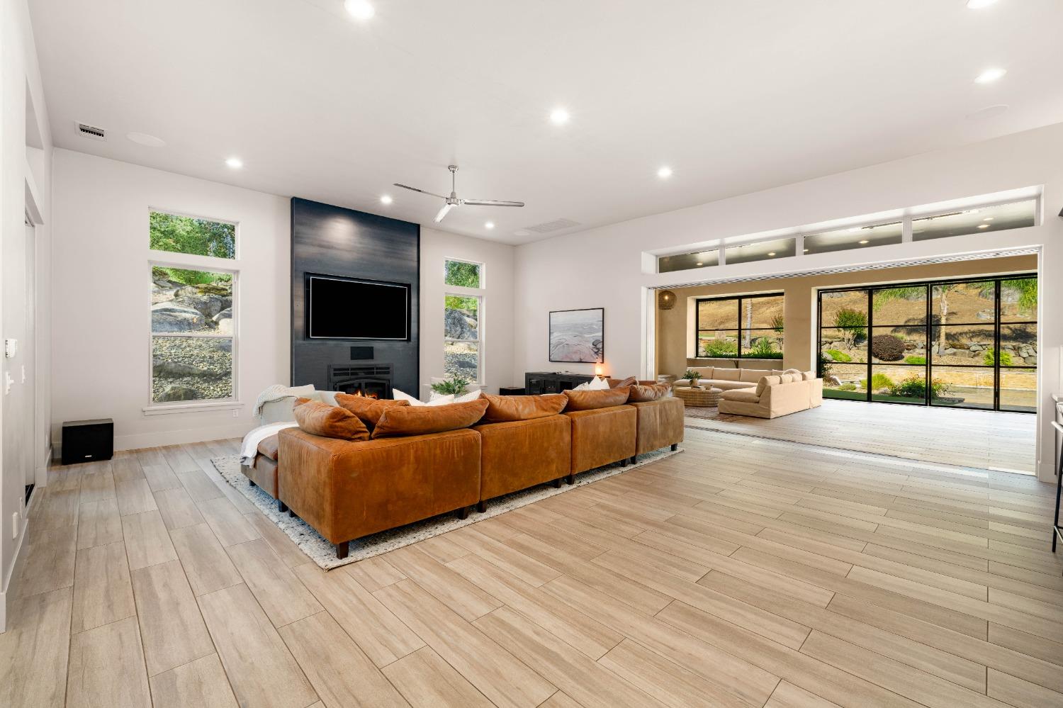 Loomis, California, 95650, United States, 5 Bedrooms Bedrooms, ,6 BathroomsBathrooms,Residential,For Sale,1744630
