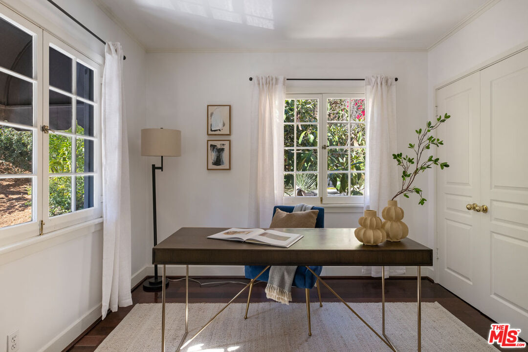 Los Angeles, California, 90065, United States, 5 Bedrooms Bedrooms, ,5 BathroomsBathrooms,Residential,For Sale,1987720