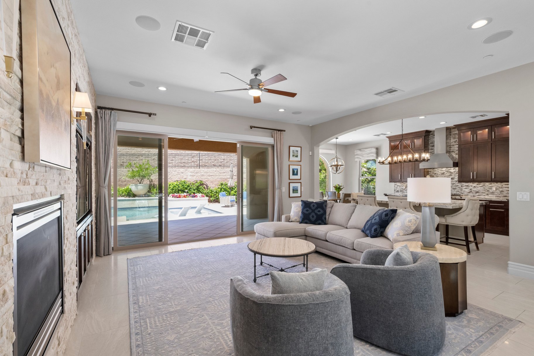  DESIGNER DREAM OASIS IN GATED LAKE LAS VEGAS, FURNISHED TURN-KEY - 物件實景