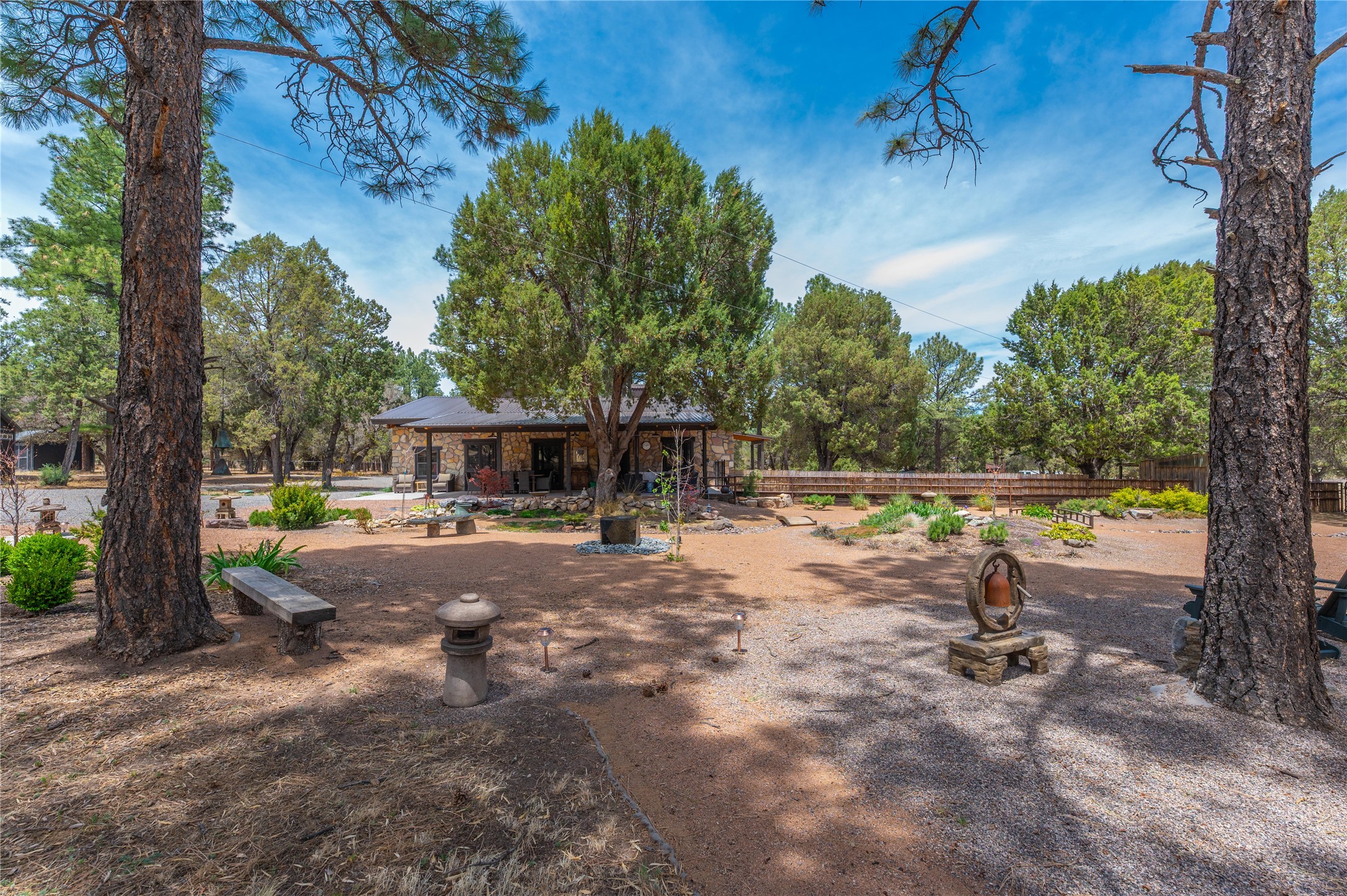  101 and 200 Meadow Lane - Sky Fire Ranch - 物件實景