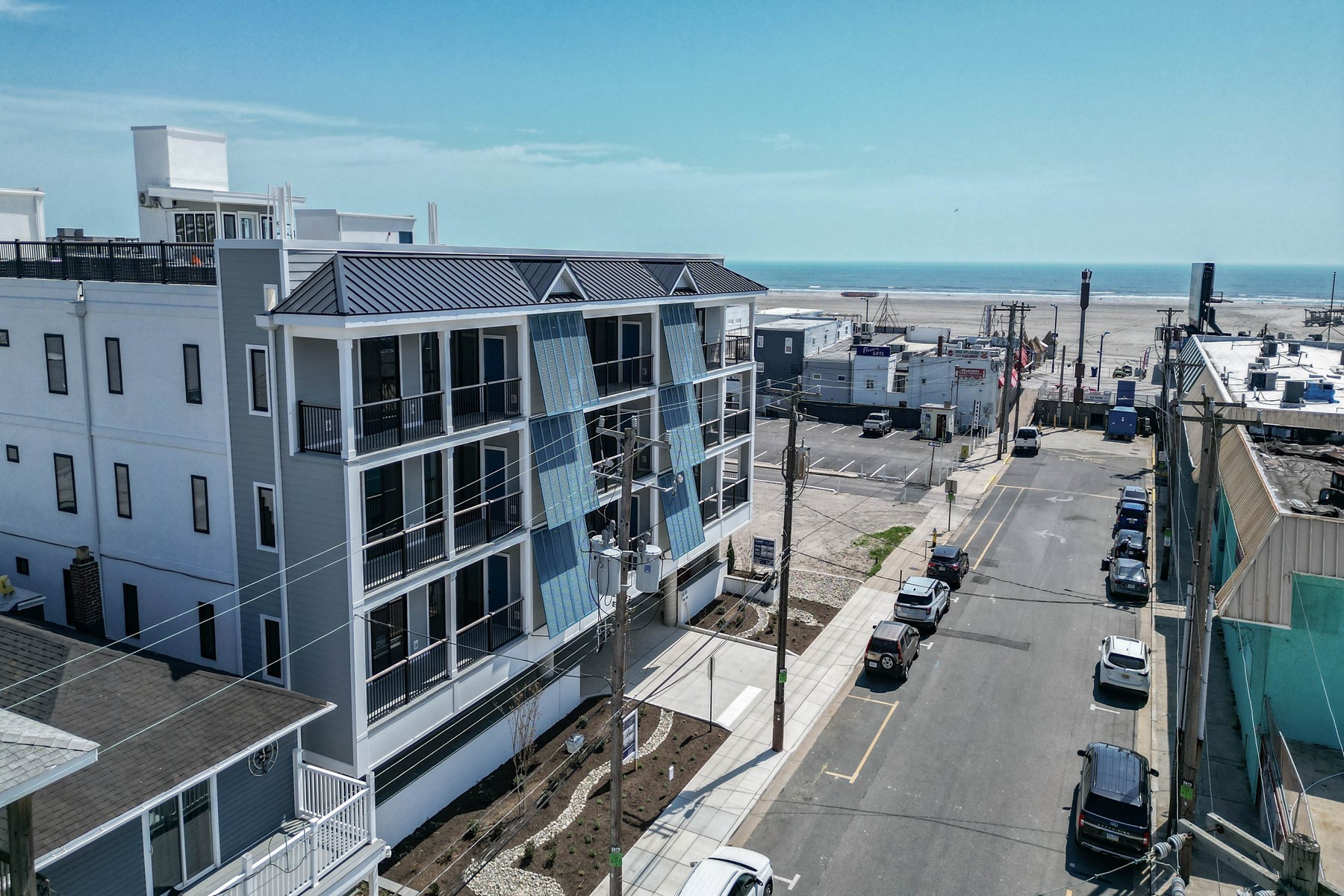  323 E Oak Avenue Unit 201 - 物件實景