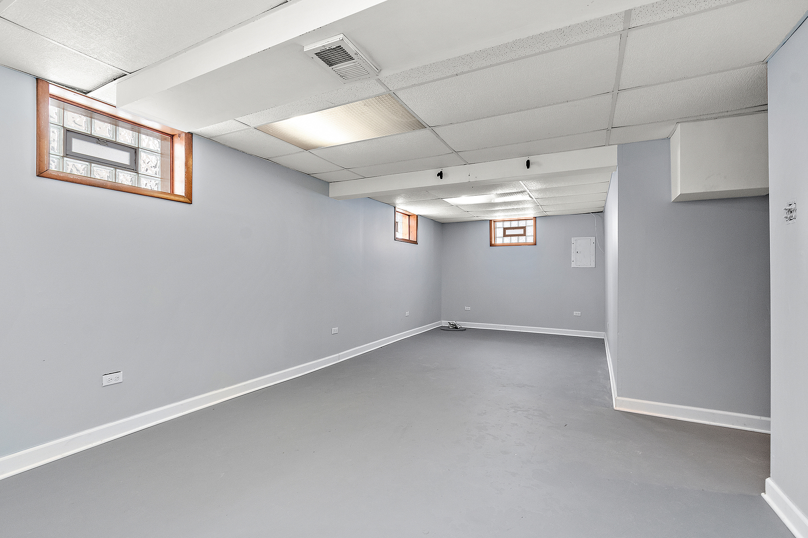 Orland Park, Illinois, 60467, United States, 4 Bedrooms Bedrooms, ,3 BathroomsBathrooms,Residential,For Sale,2000619