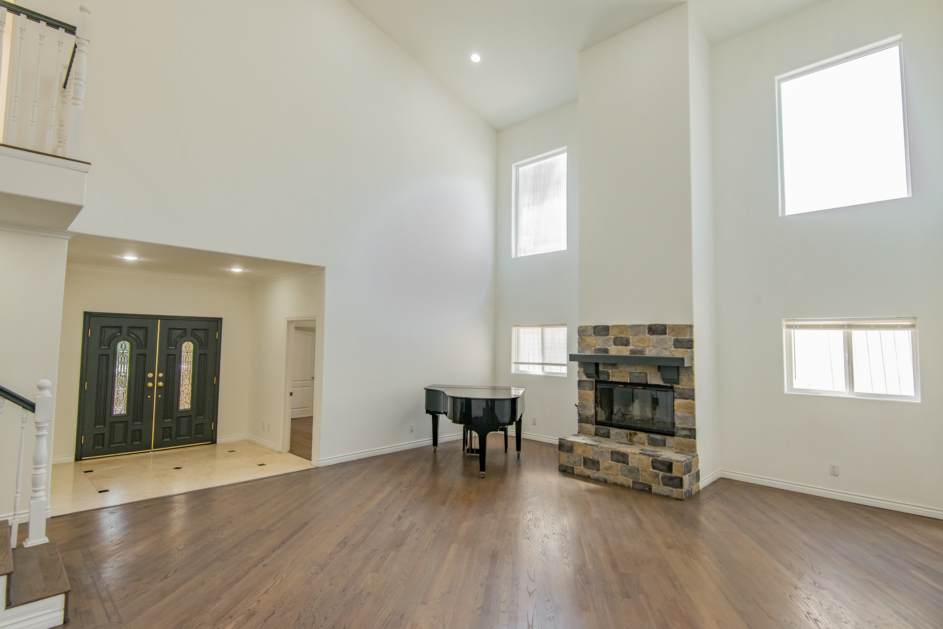  4343 Shadyglade Avenue - 物件實景
