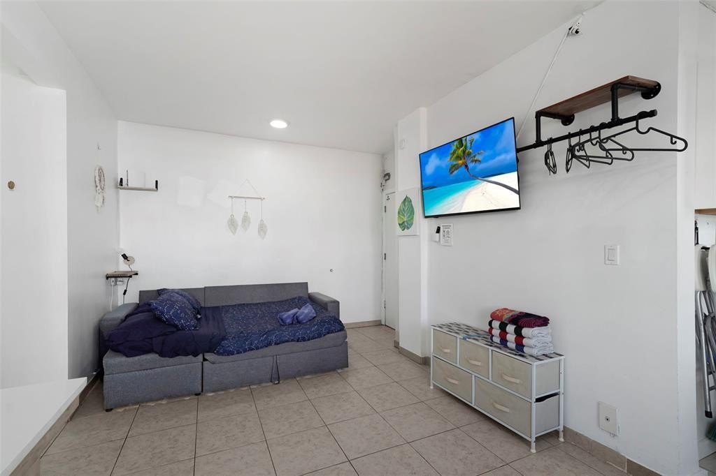 Miami Beach, Florida, 33139, United States, 2 Bedrooms Bedrooms, ,2 BathroomsBathrooms,Residential,For Sale,1923185