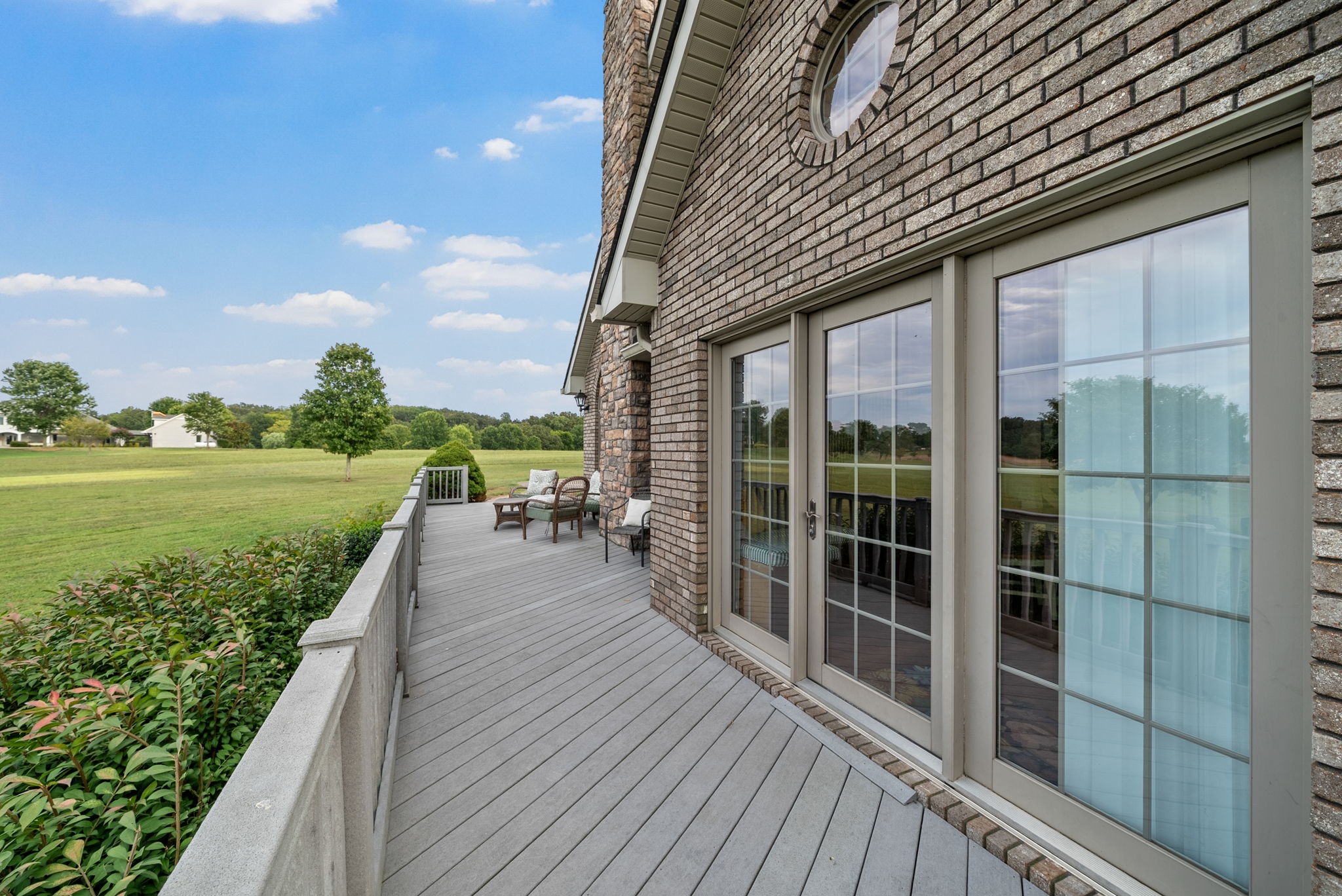 Clarksville, Tennessee, 37040, United States, 4 Bedrooms Bedrooms, ,4 BathroomsBathrooms,Residential,For Sale,1981354