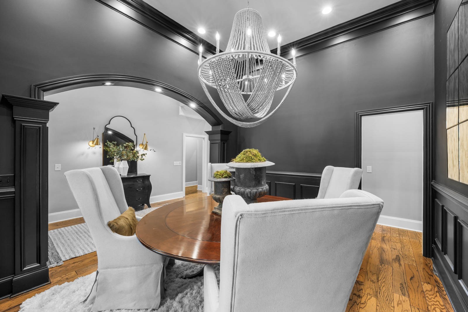 Clarksville, Tennessee, 37043, United States, 4 Bedrooms Bedrooms, ,5 BathroomsBathrooms,Residential,For Sale,1997798