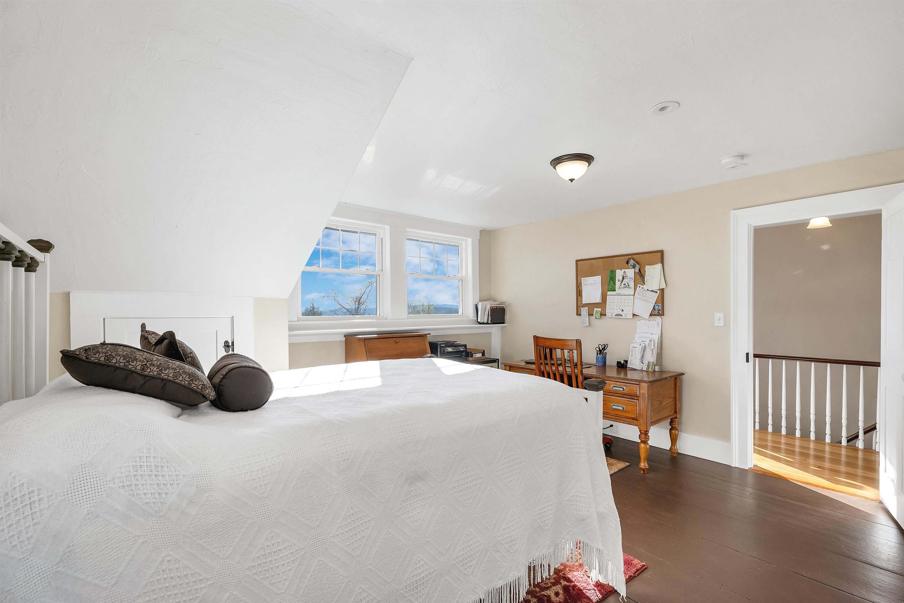 Meredith, New Hampshire, 03253, United States, 3 Bedrooms Bedrooms, ,2 BathroomsBathrooms,Residential,For Sale,1793827