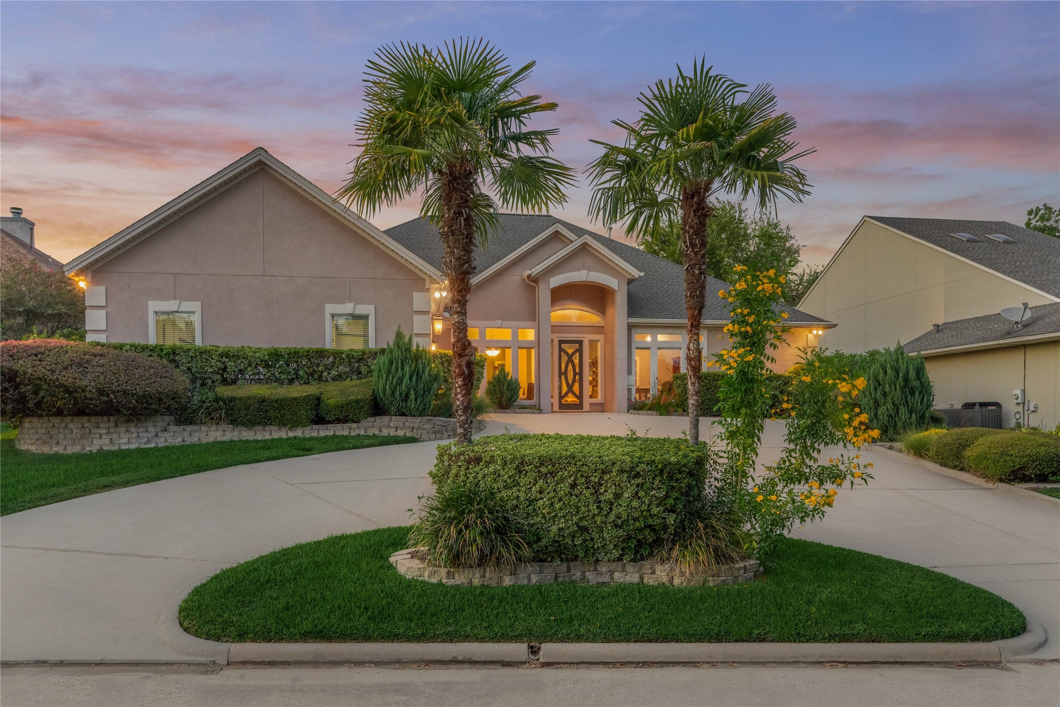 Brookgreen Cir, Montgomery, TX 77356