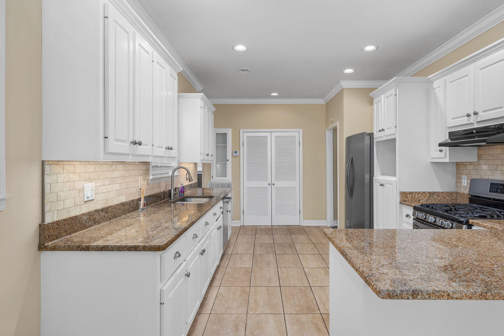 Belden, Mississippi, 38826, United States, 5 Bedrooms Bedrooms, ,4 BathroomsBathrooms,Residential,For Sale,2007757