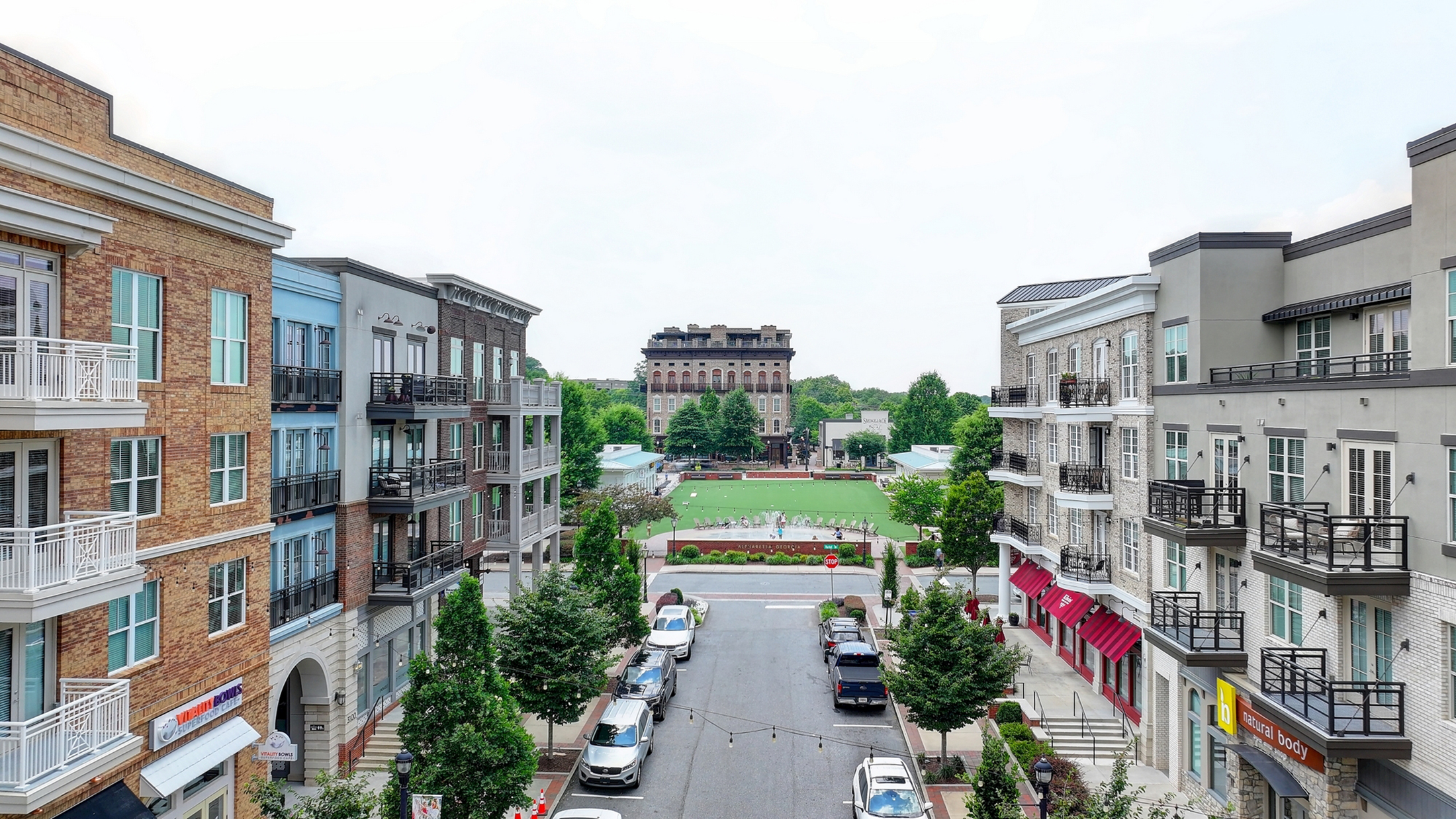  Welcome Home to this Magnificent Three-Story Townhome - 物件實景