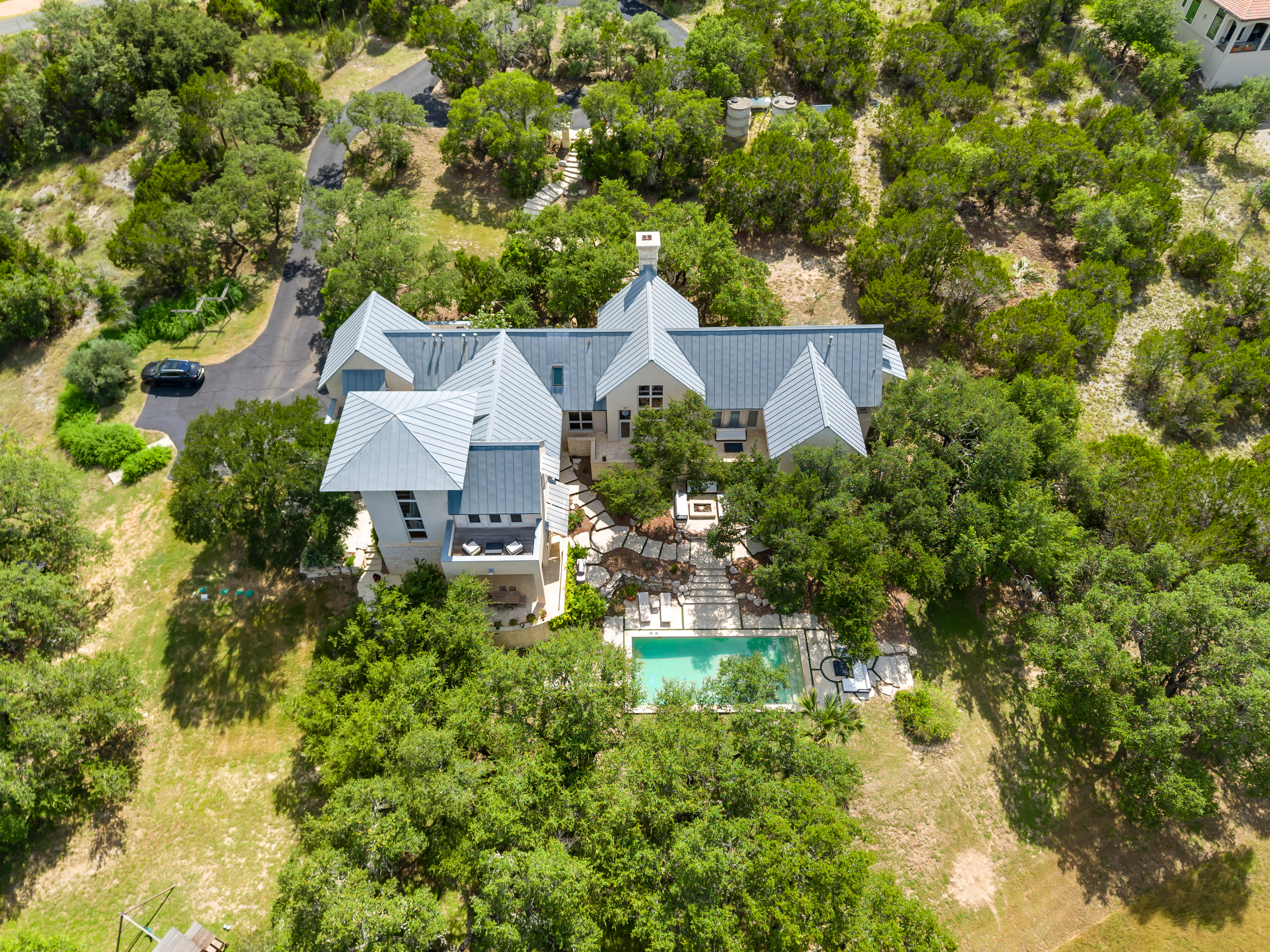  Hill Country Estate with Privacy and Presence - 物件實景