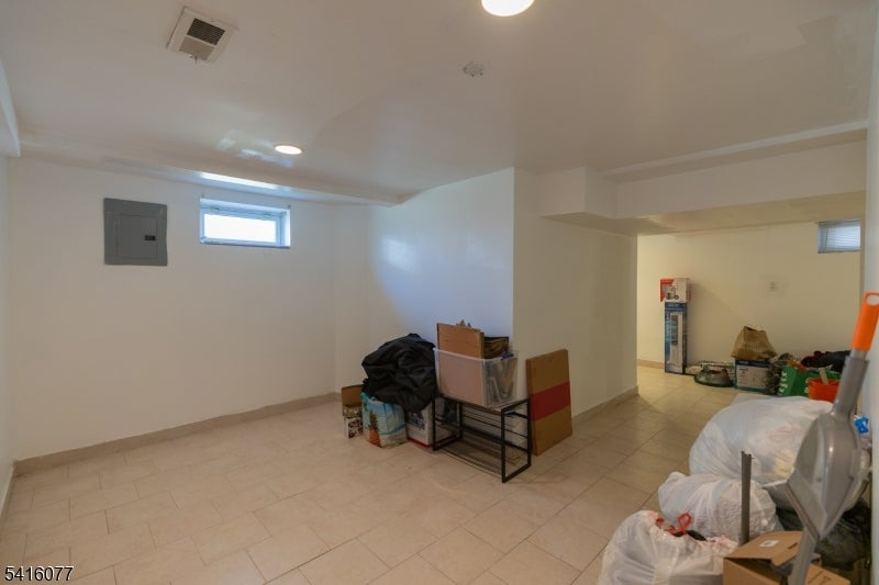 Linden City, New Jersey, 07036-2339, United States, 4 Bedrooms Bedrooms, ,2 BathroomsBathrooms,Residential,For Sale,2025753