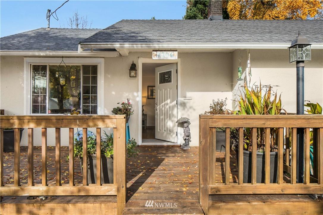 7206 118TH PLACE, SEATTLE, Washington, 98178, United States, 3 Bedrooms Bedrooms, ,3 BathroomsBathrooms,Residential,For Sale,7206 118TH PLACE,1437731