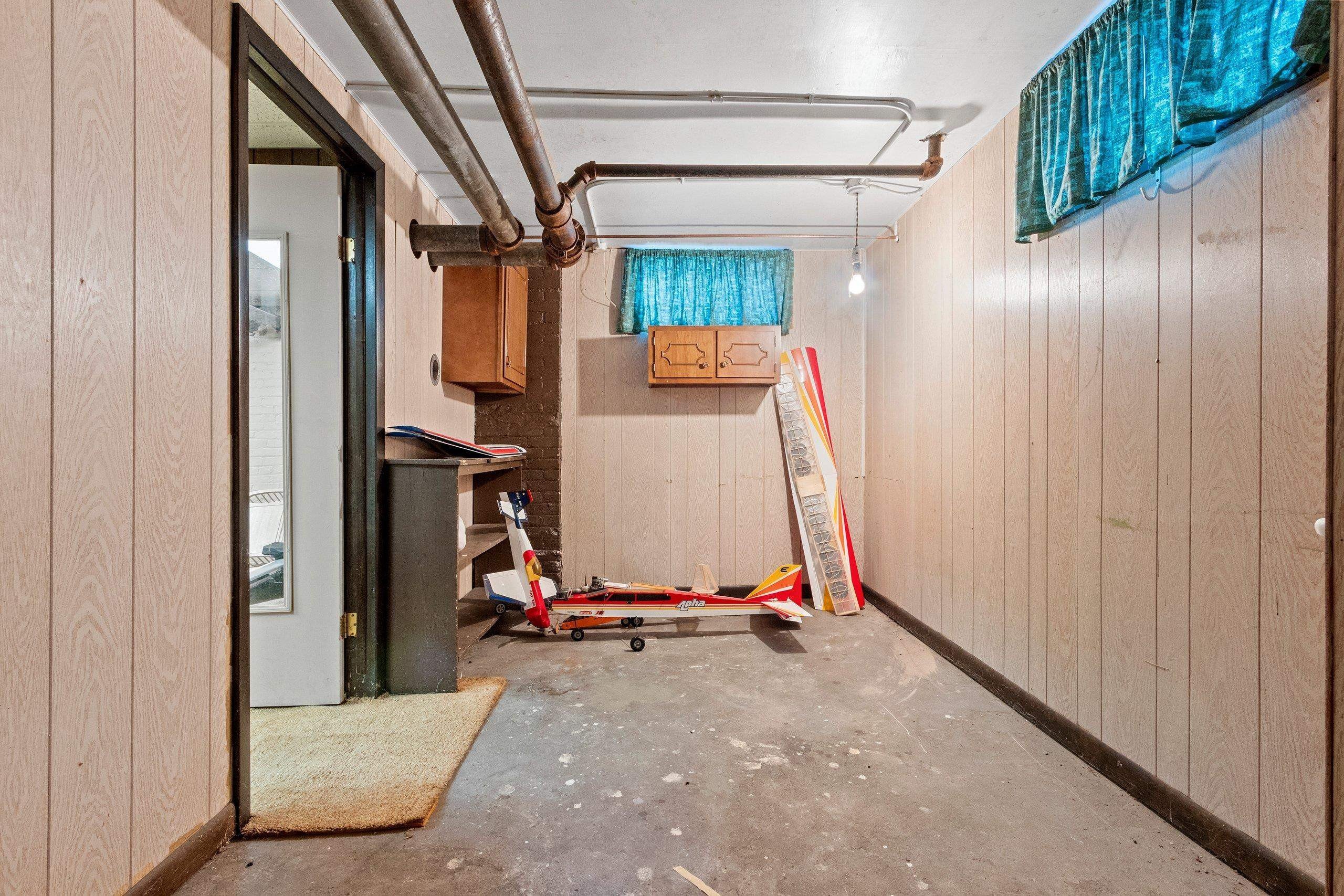 GREEN BAY, Wisconsin, 54301-3217, United States, 4 Bedrooms Bedrooms, ,3 BathroomsBathrooms,Residential,For Sale,1984503