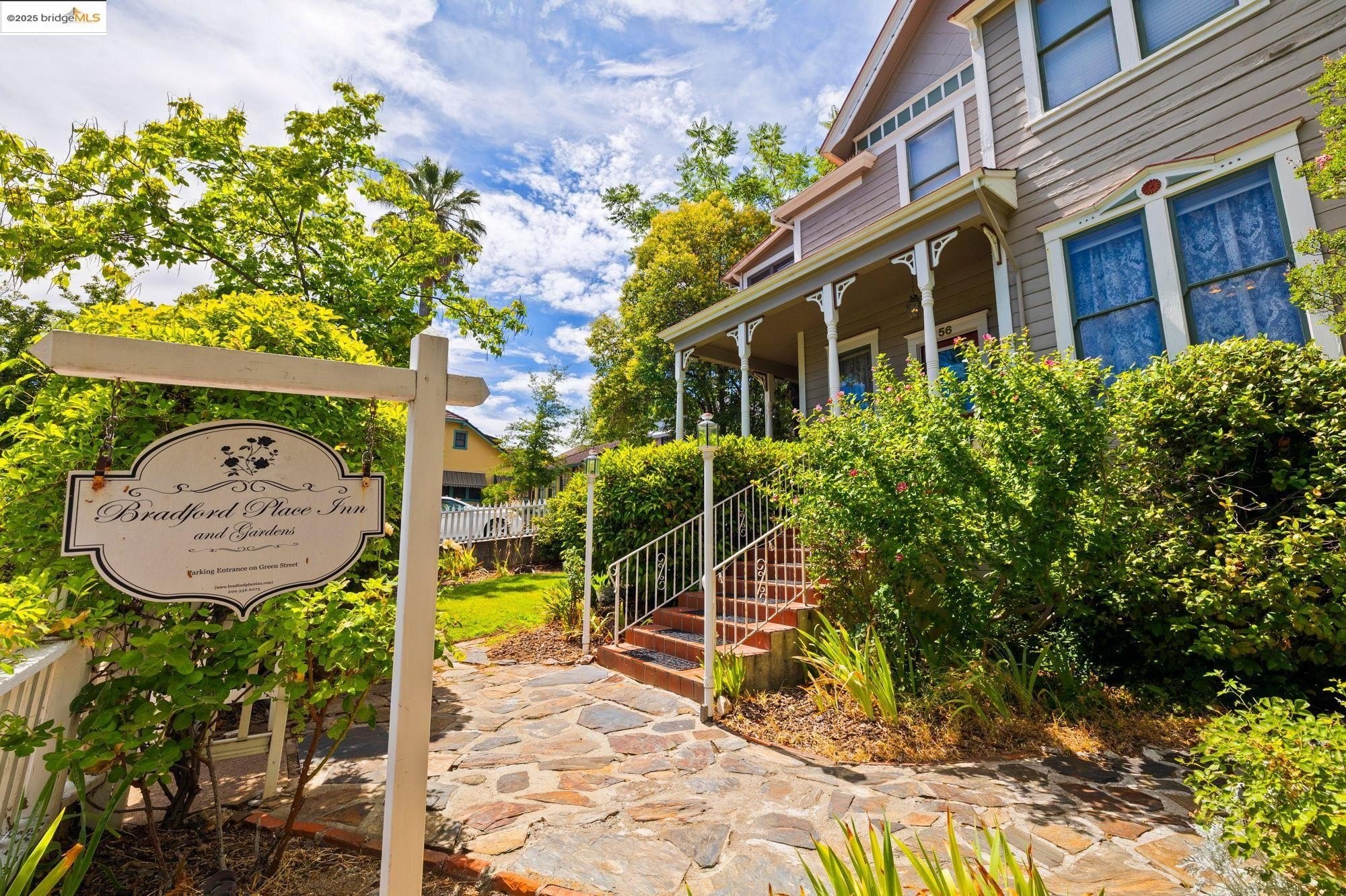 Sonora, California, 95370, United States, 5 Bedrooms Bedrooms, ,5 BathroomsBathrooms,Residential,For Sale,1903686