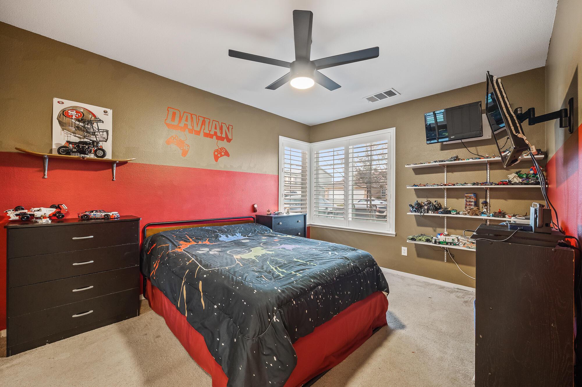 Hanford, California, 93230, United States, 4 Bedrooms Bedrooms, ,3 BathroomsBathrooms,Residential,For Sale,1985647