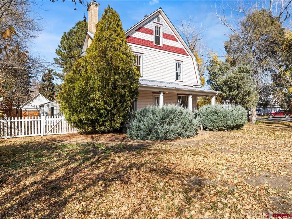 Montrose, Colorado, 81401, United States, 5 Bedrooms Bedrooms, ,1 BathroomBathrooms,Residential,For Sale,1994481