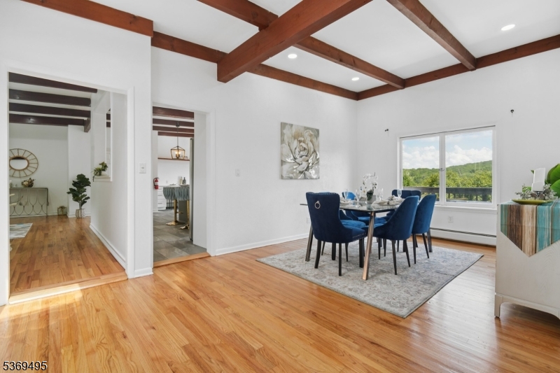 Kinnelon Boro, New Jersey, 07405, United States, 5 Bedrooms Bedrooms, ,4 BathroomsBathrooms,Residential,For Sale,1939062